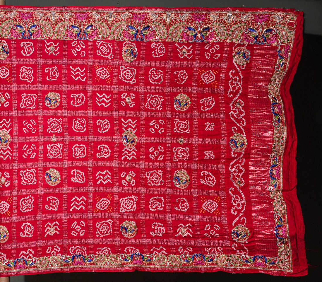 ODHANA 003:  Surkh Red Handcrafted Bandhani Pure Georgette Odhana with Zari Border