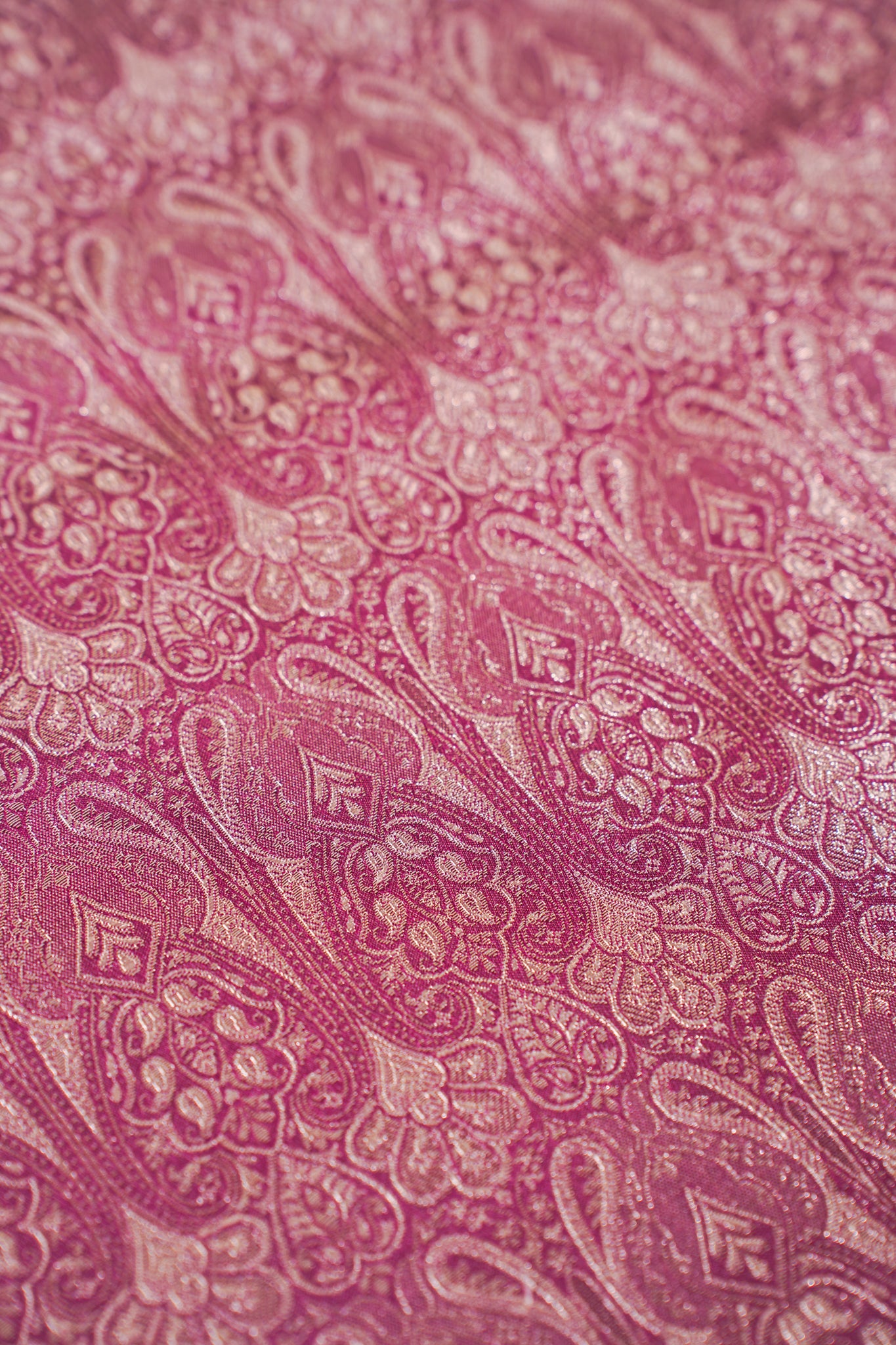 "MCF 18" Banarasi Maroon Handloom Tanchui Alfi Jaal Febric