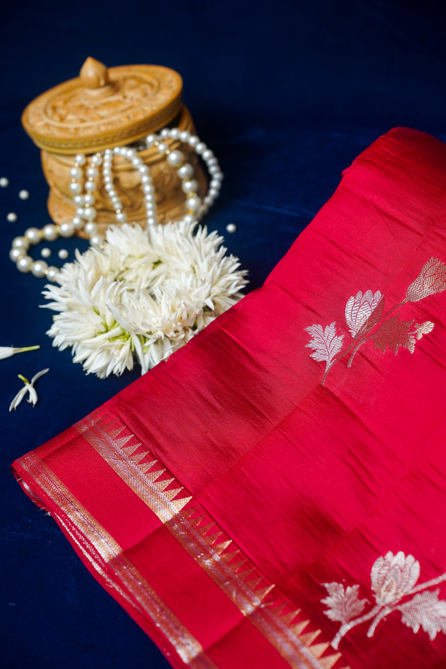 Red Pure Banarasi Dodama Silk Saree