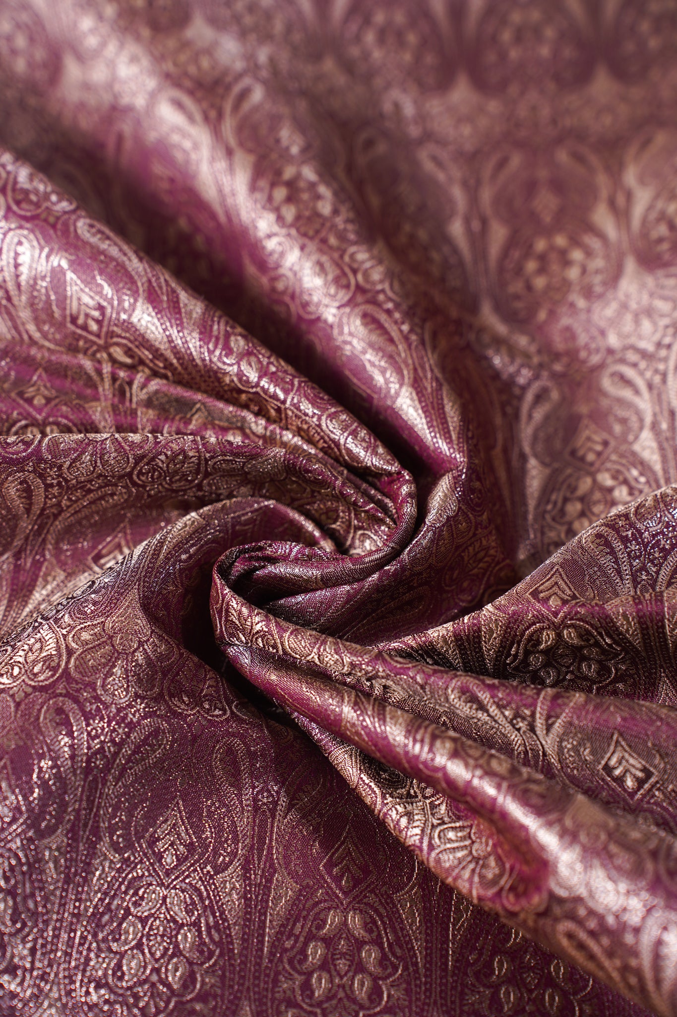 "MCF 18" Banarasi Maroon Handloom Tanchui Alfi Jaal Febric