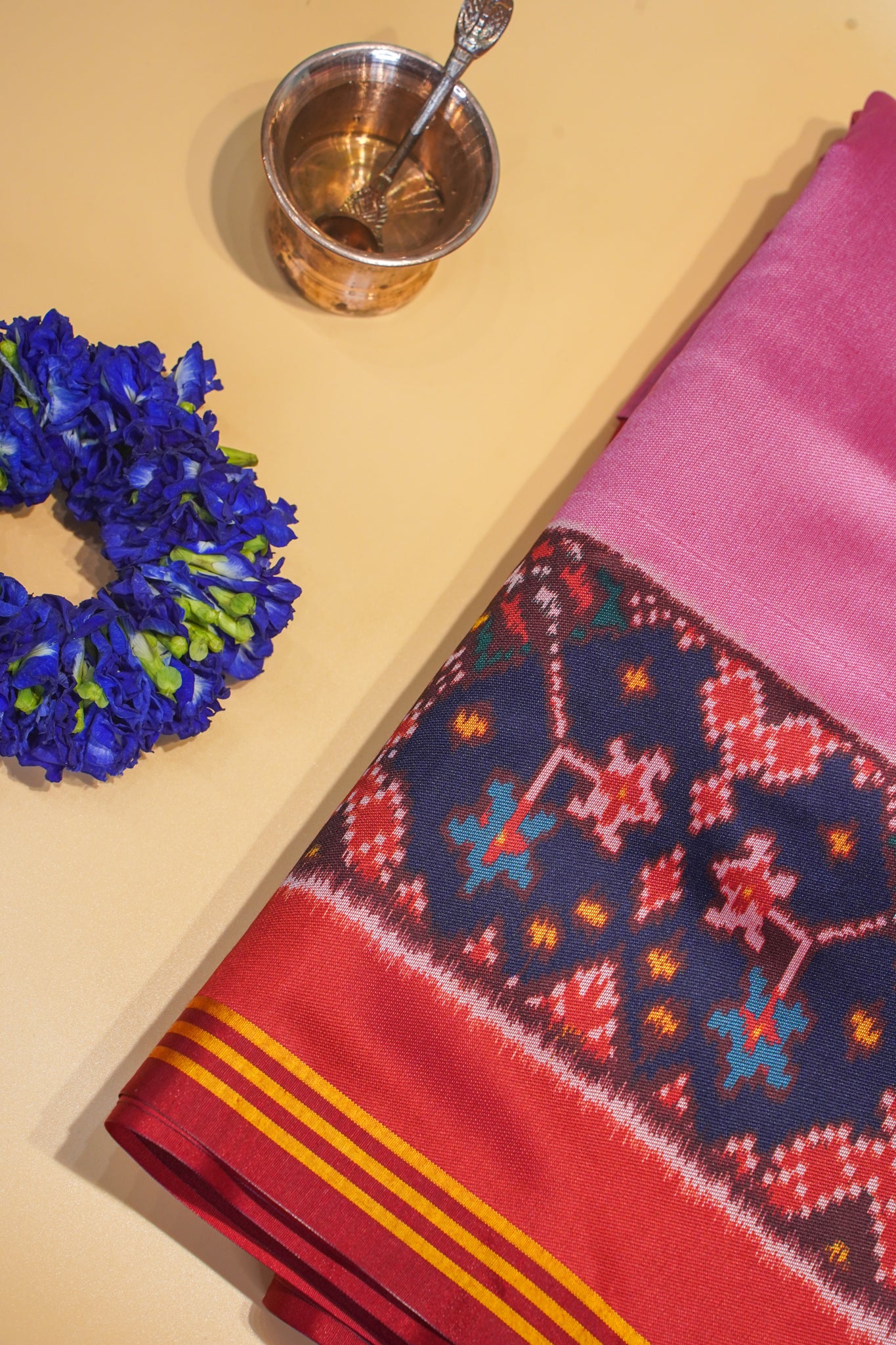"UTSAV BANARAS 181" Banarasi Elegant Pink Ikat Patola Silk Saree