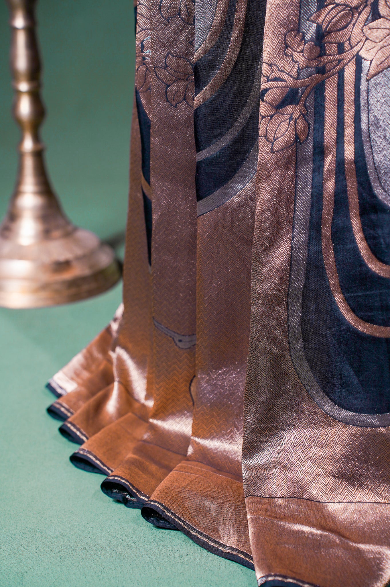 "WAAH BANARAS 035" Banarasi Black Designer Tissue Silk Saree