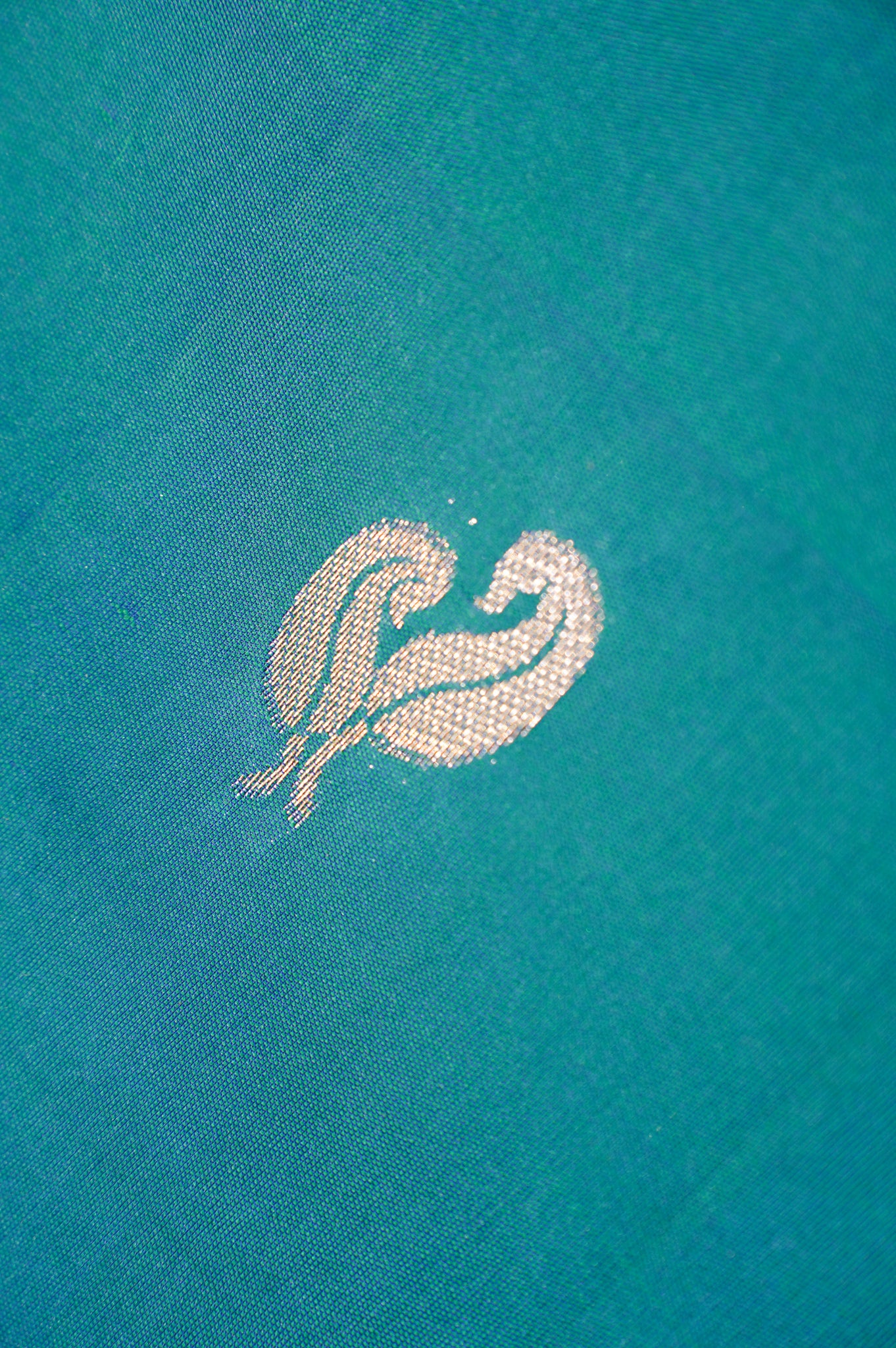 UTSAV BANARAS 328:Teal Green Dual Shade Banarasi Raw Silk Saree with Small Zari Buti, Zari Pallu &amp; Artistic Border