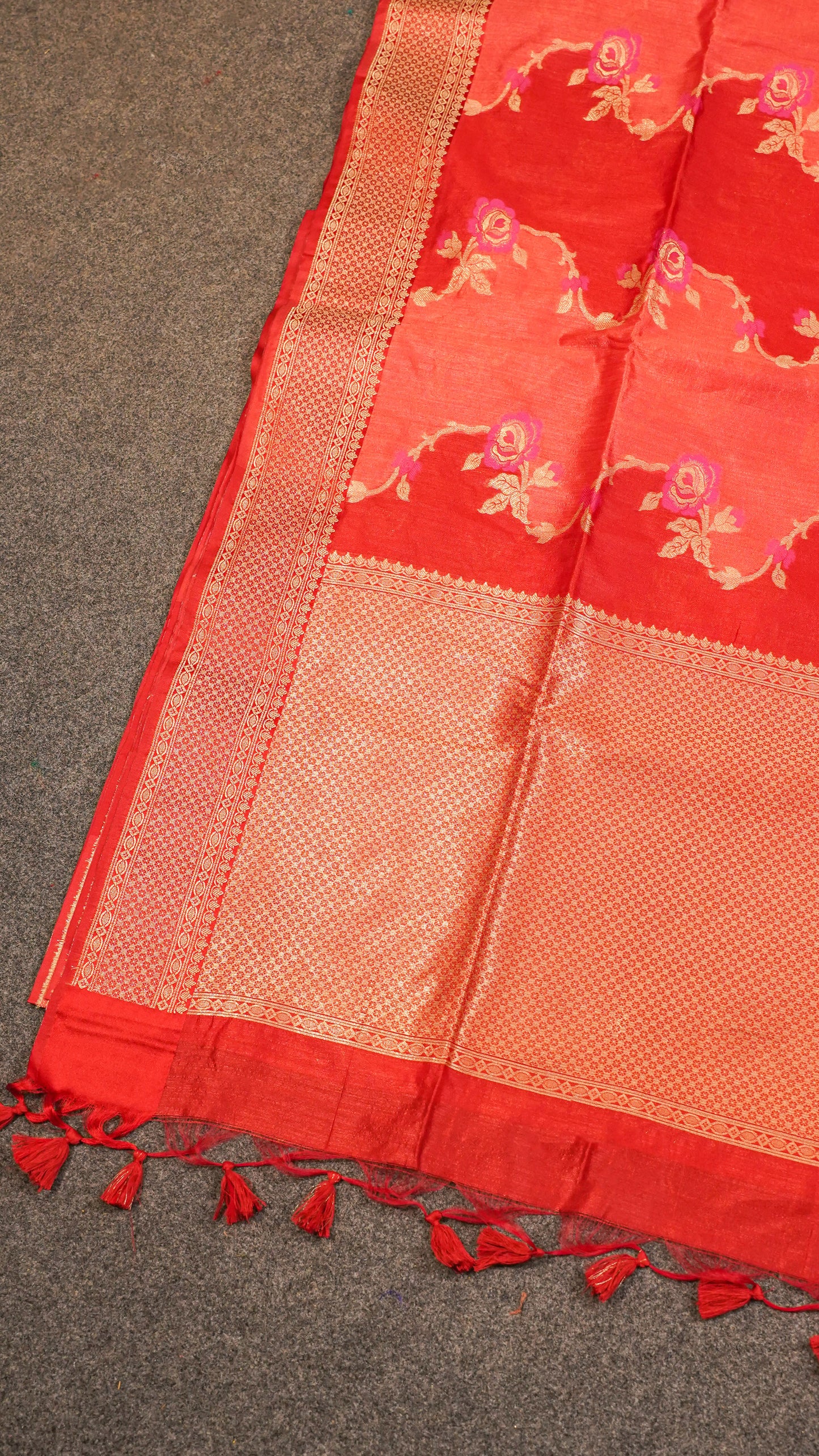 "UTSAV BANARAS 128" Banarasi Red Rangkaat Silk Saree