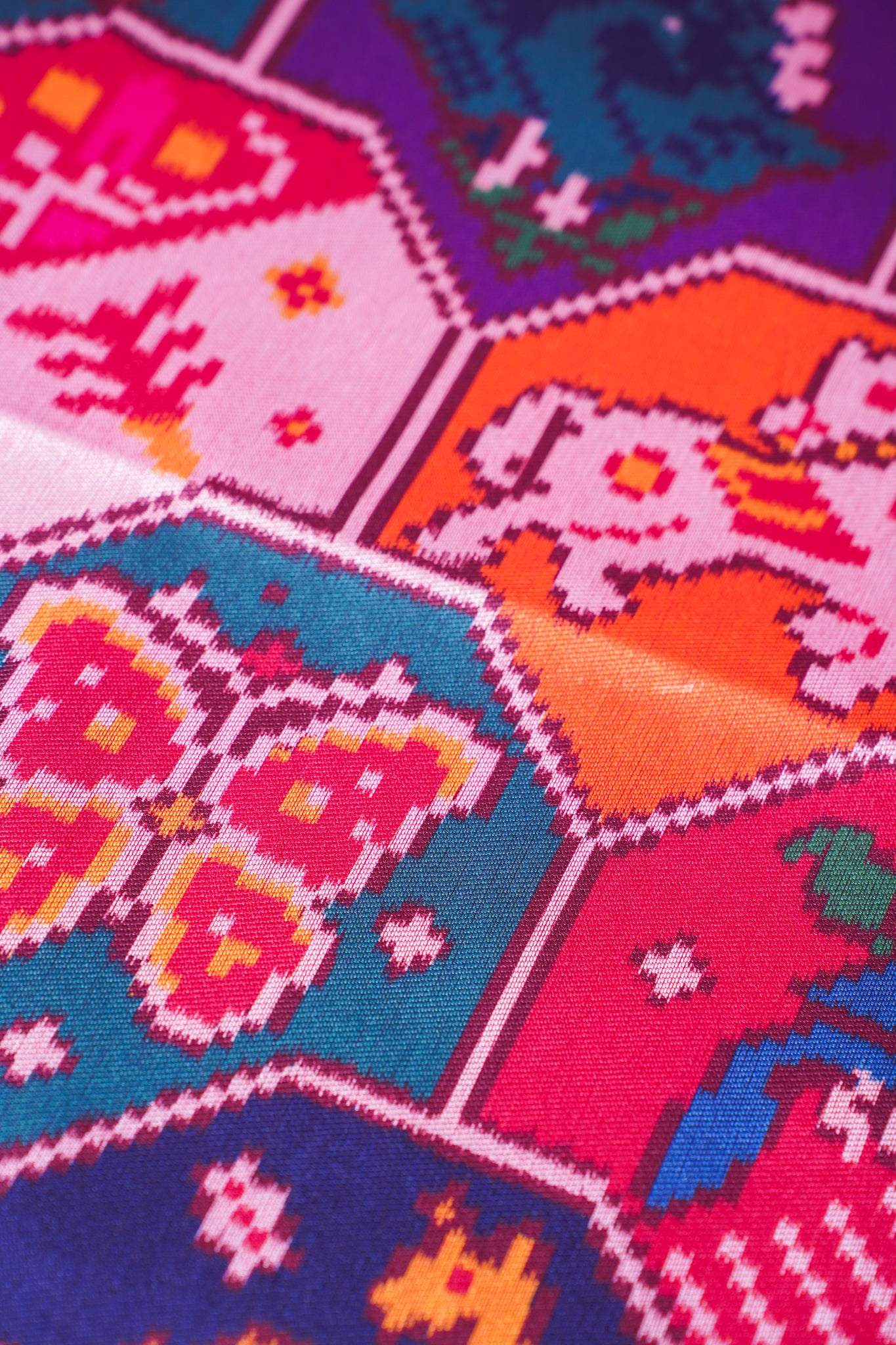 "UTSAV BANARAS 218" Banarasi Patola Silk Saree With Geometric Animal &amp; Bird Motifs