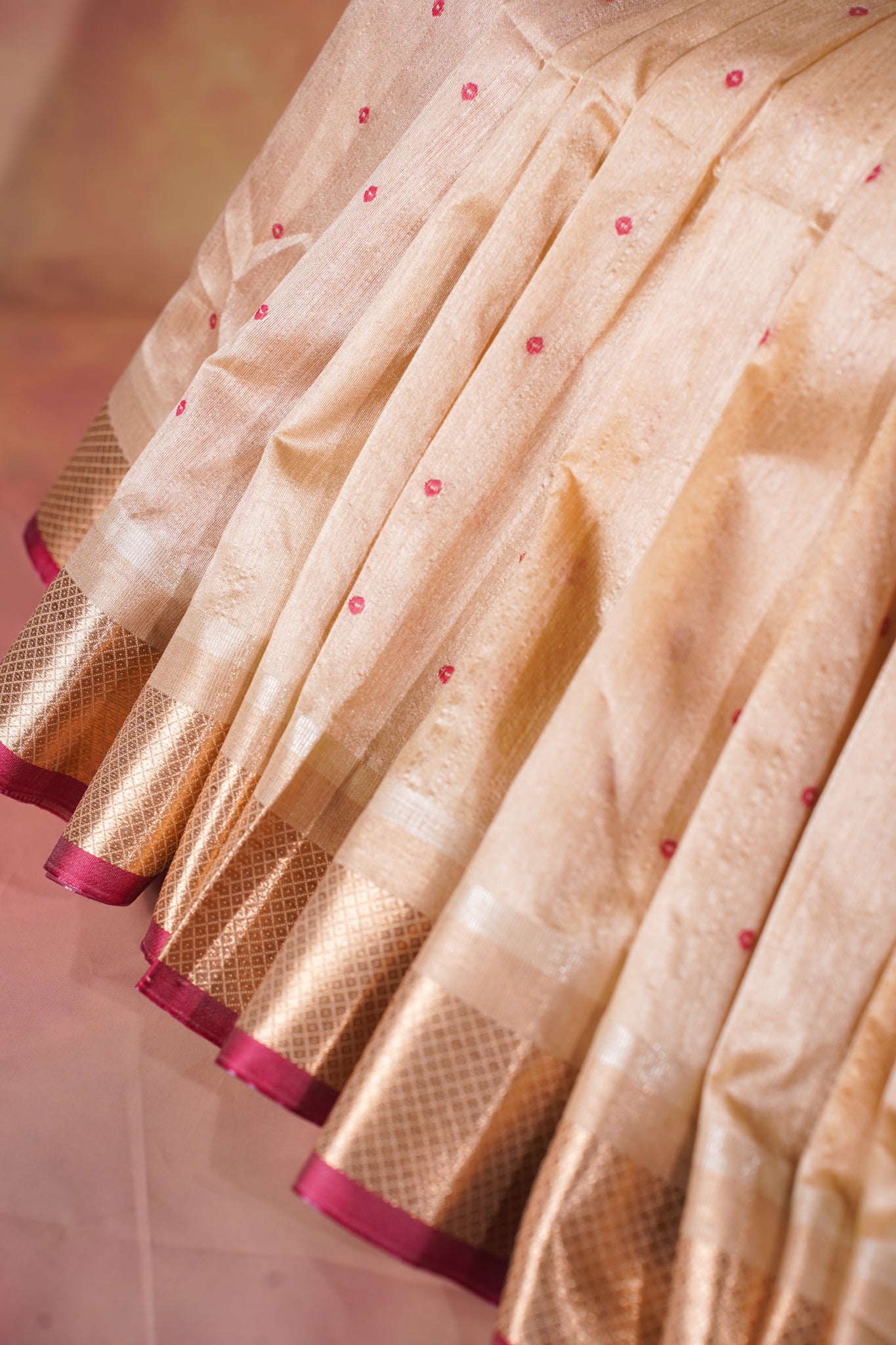 "UTSAV BANARAS 220" Banarasi Chiku Tusser Saree