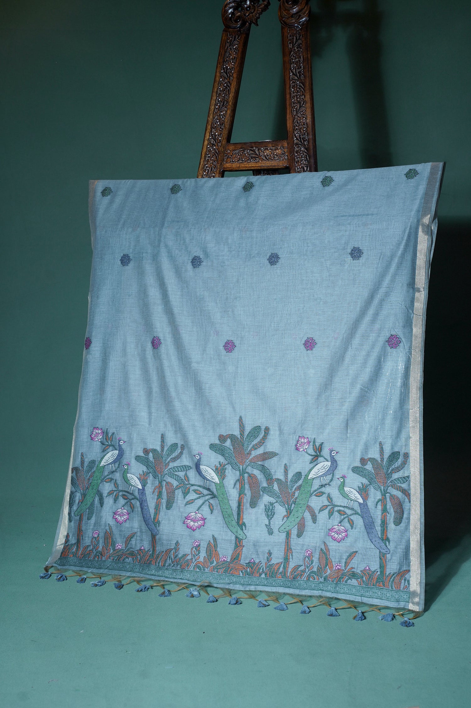 "UTSAV BANARAS 303" Banarasi Grey Chanderi Jamdani Silk Saree with Peacock Narrative Pallu