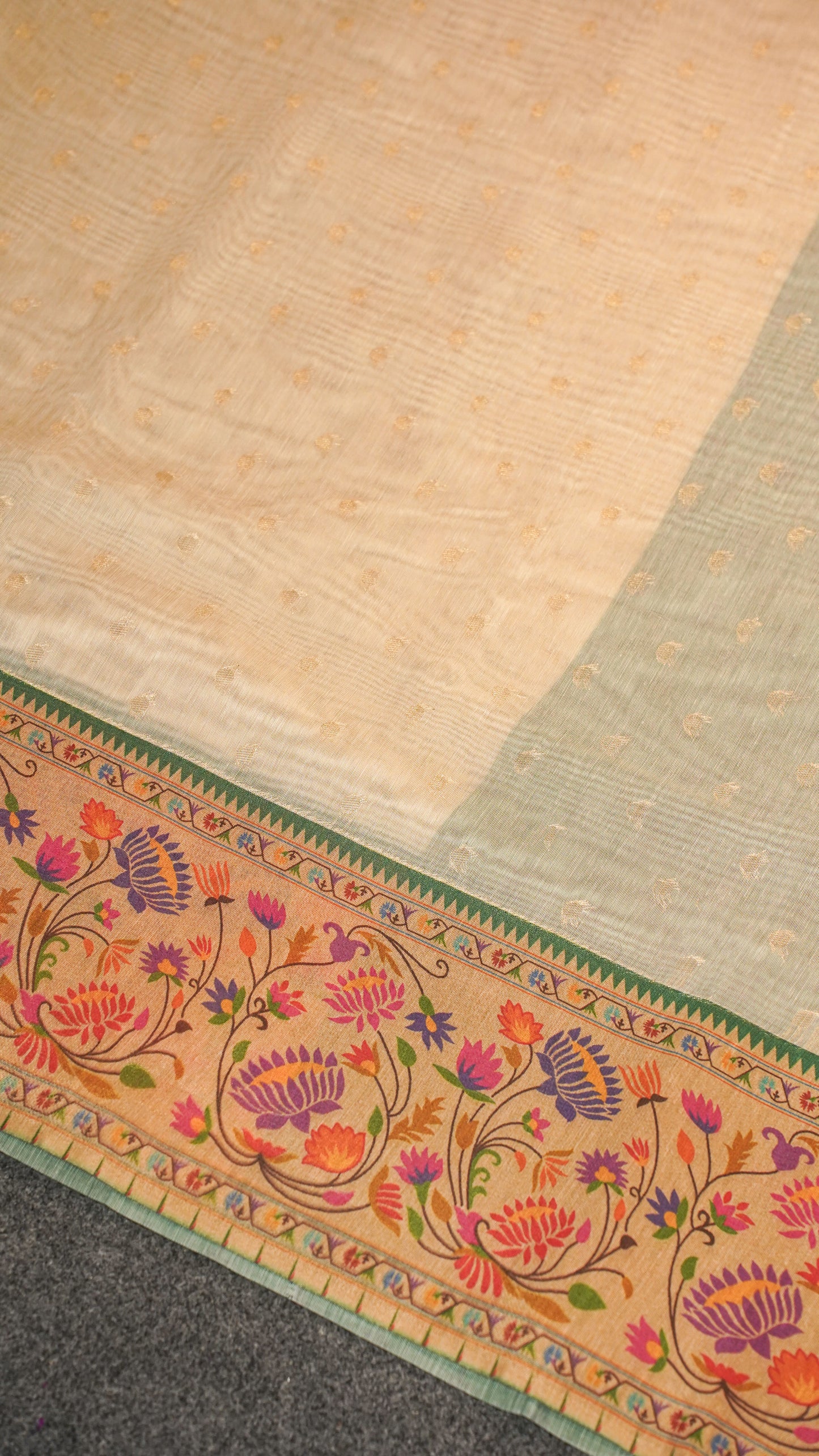"UTSAV BANARAS 138" Banarasi Beige Jamdani Cotton Silk Saree