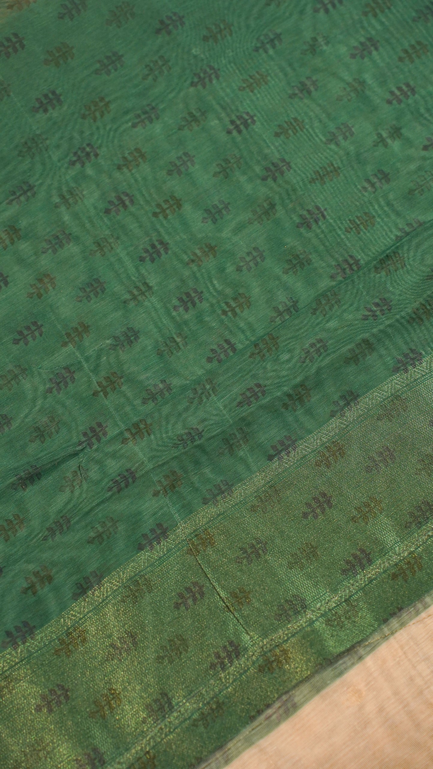 "UTSAV BANARAS 138" Banarasi Beige Jamdani Cotton Silk Saree