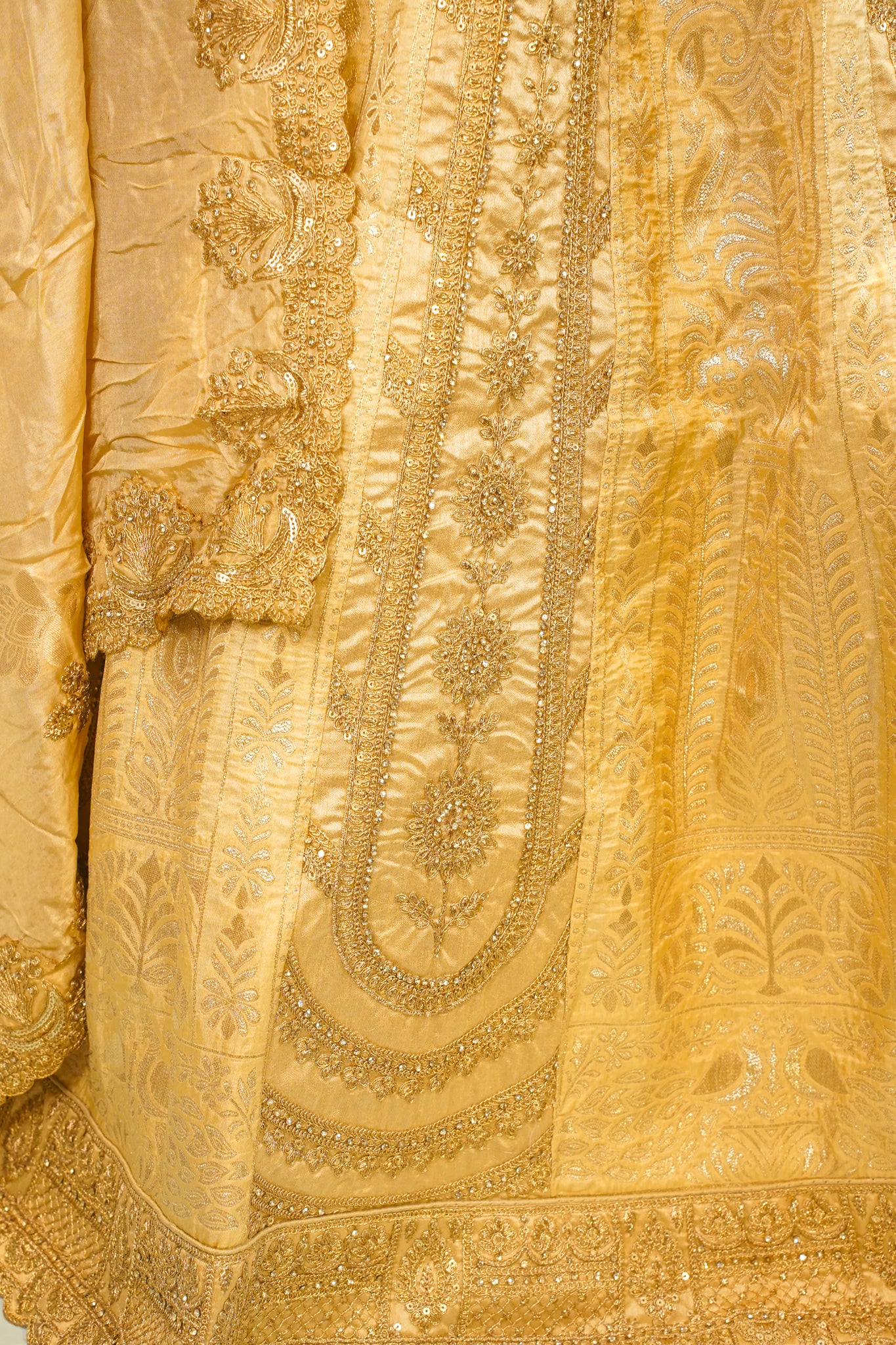 "MANSI 018" Banarasi Traditional Silk Lehenga With AD Work