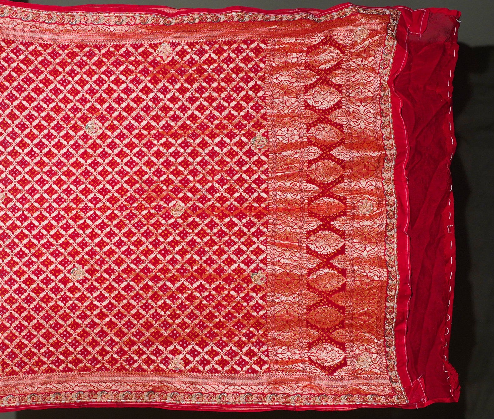 ODHANA 011: Classic Red Handcrafted Bandhani Pure Khaddi Georgette Odhana with Zari Border
