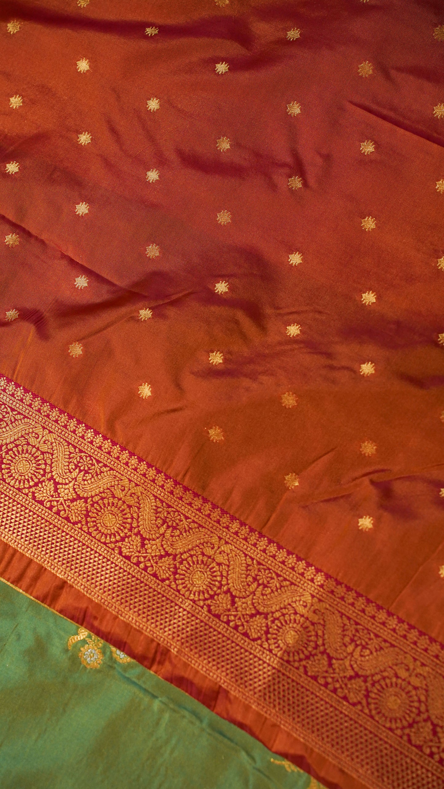 "UTSAV BANARAS 155" Banarasi Green Katan Silk Saree