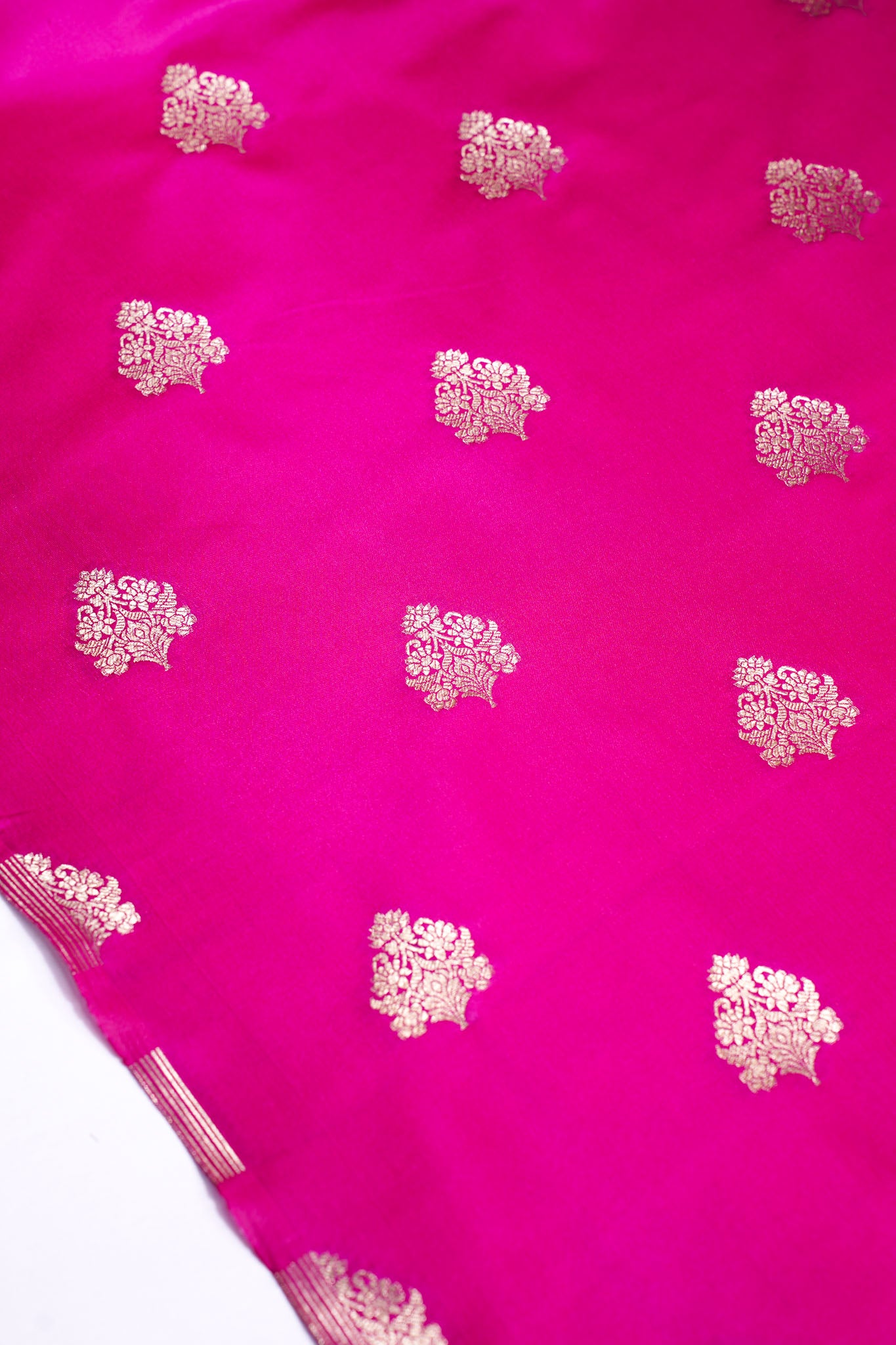 "MFC 16" Banarasi Handwoven Rani Brocade Buta Fabric