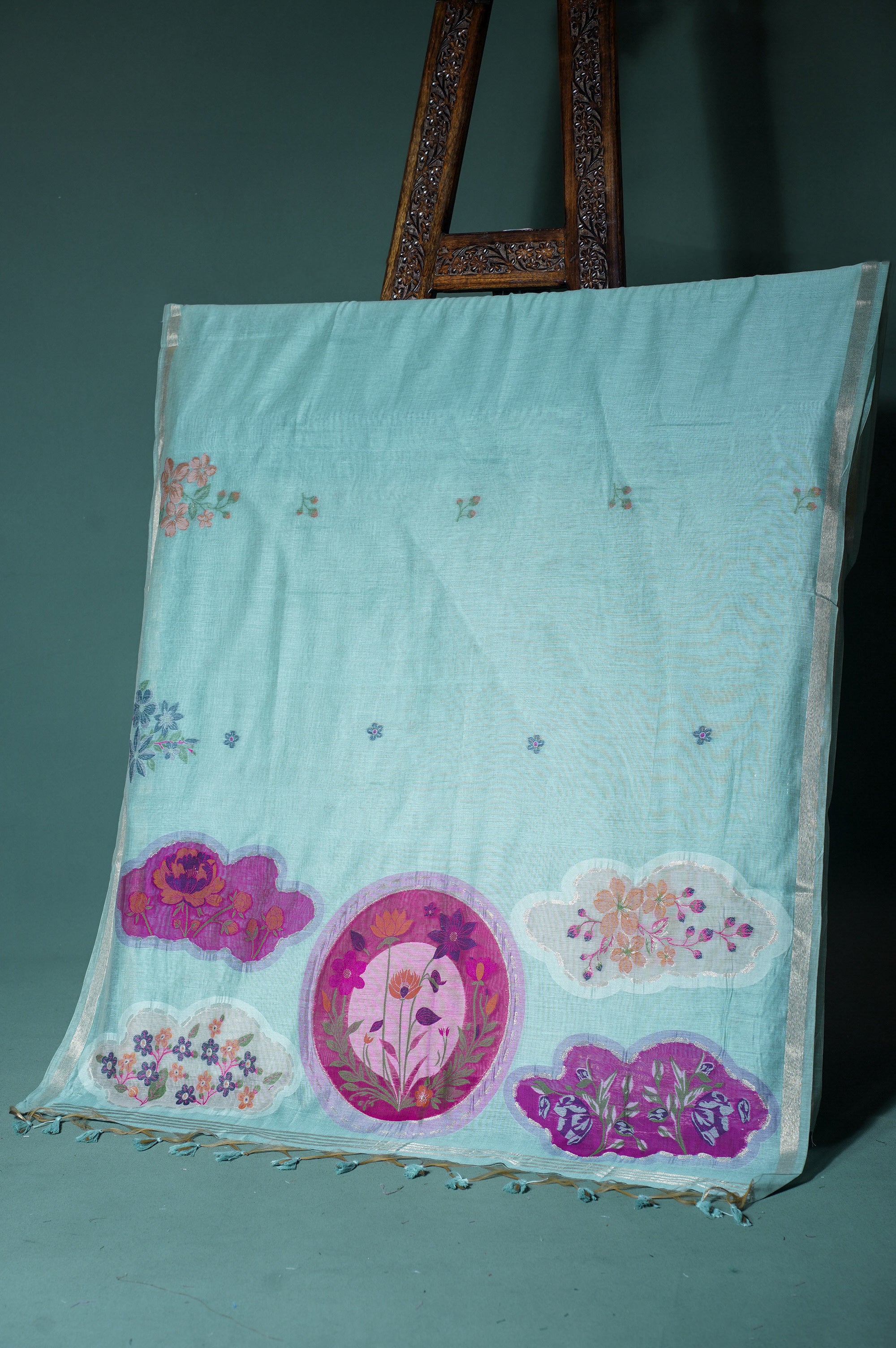 "UTSAV BANARAS 302" Banarasi Sea Green Chanderi Jamdani Silk Saree with Scalloped Floral Pallu