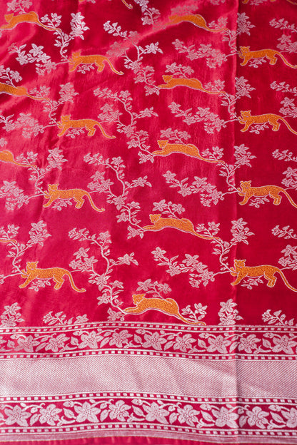 "WAAH BANARAS 016" Banarasi Masaru Silk Saree With Tested Zari and Twisted Yarn