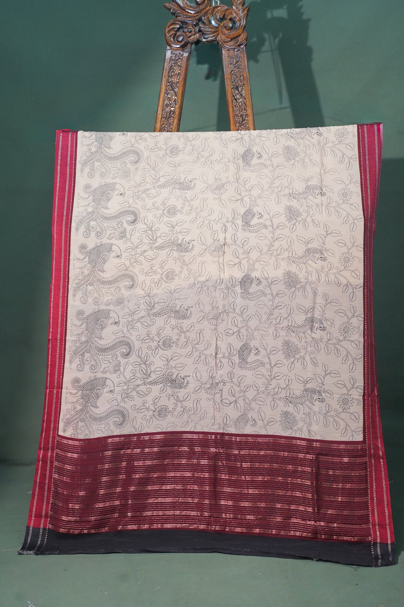 UTSAV BANARAS 335: Graceful Ivory Munga Silk Saree with Artistic Print &amp; Satin Zari Patta Border
