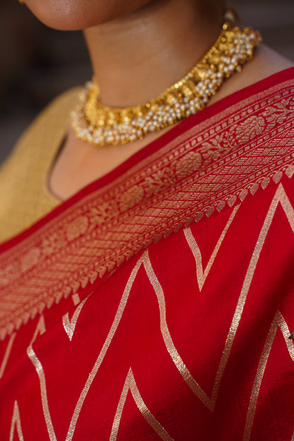 Red Handvoven Banarasi silk saree