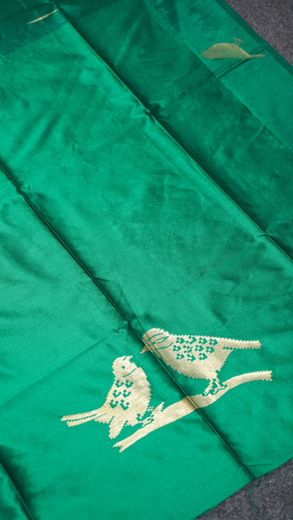 "UTSAV BANARAS 110"Banarasi Green Raw Silk With Bird Border Saree