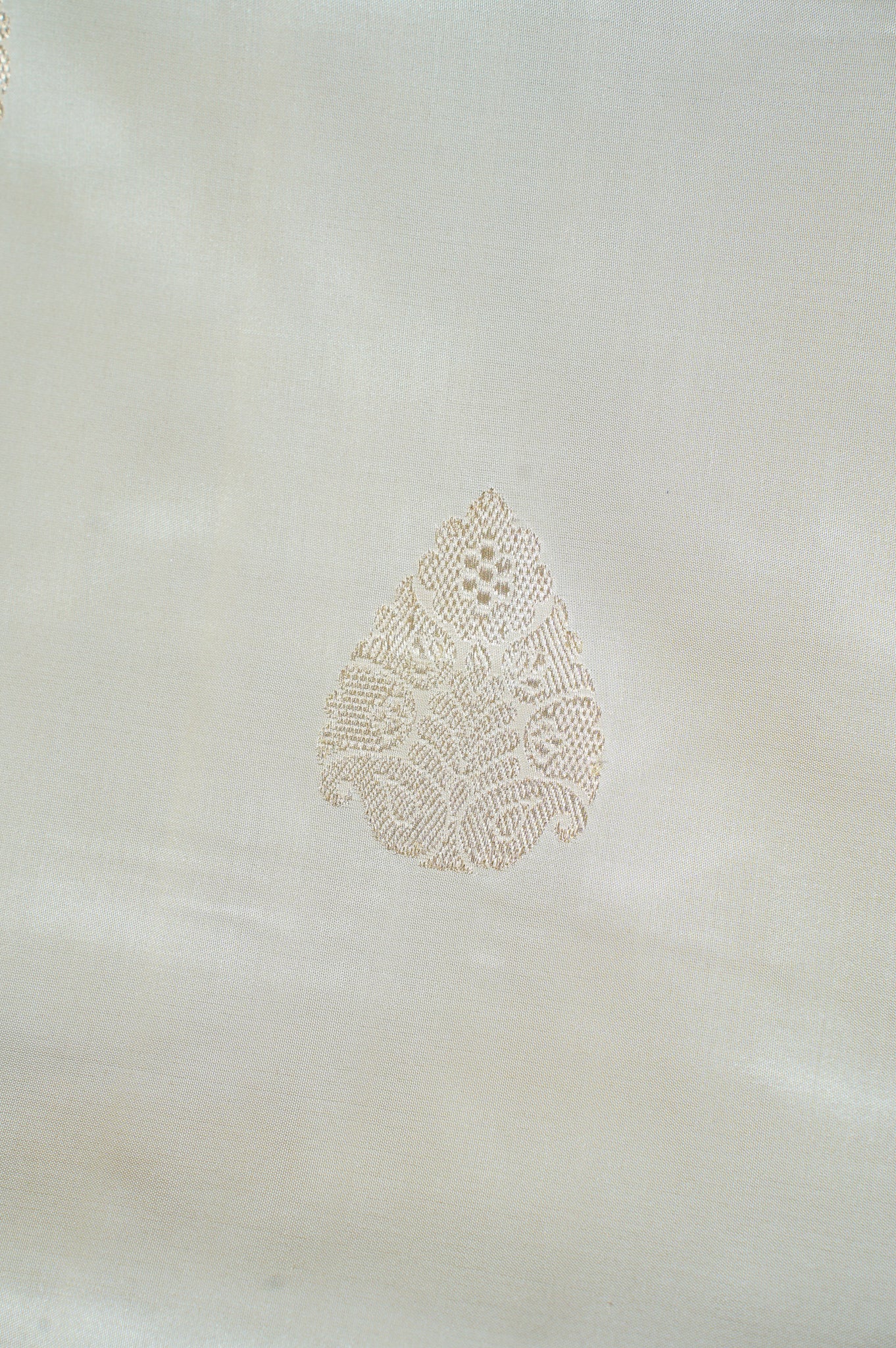 Founder Choice 031: Pearl &amp; Red Pure Handloom Katan Silk Saree with Kadiyal Border| Silk Mark Certified