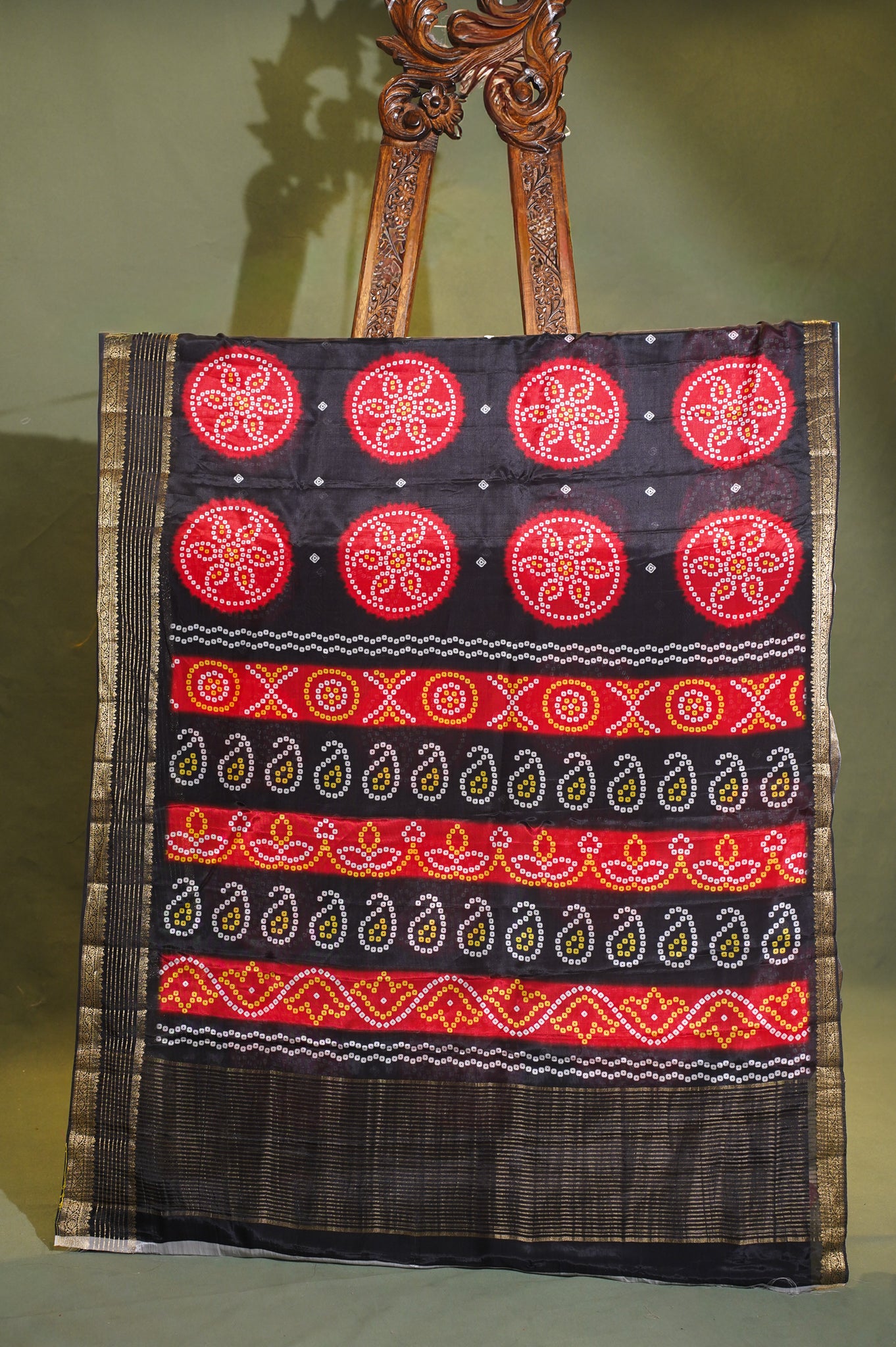Waah Banaras 068 Black &amp; Red Malai Silk Saree with Chunari Mandala Carry Print &amp; Zari Border