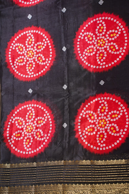 Waah Banaras 068 Black &amp; Red Malai Silk Saree with Chunari Mandala Carry Print &amp; Zari Border