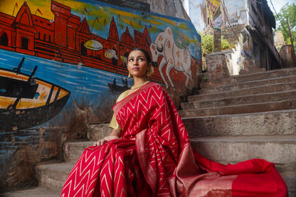 Red Handvoven Banarasi silk saree