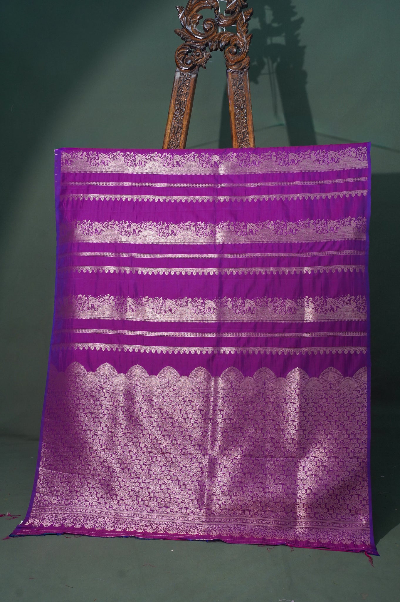 UTSAV BANARAS 319: Royal Magenta Banarasi Silk Saree with Zari Structured Body &amp; Artistry Pallu