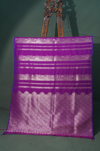 UTSAV BANARAS 319: Royal Magenta Banarasi Silk Saree with Zari Structured Body &amp; Artistry Pallu