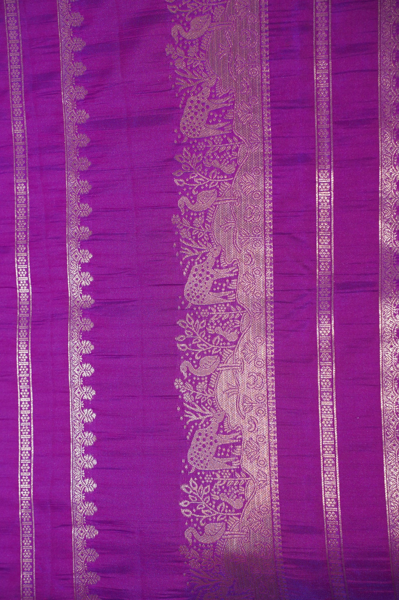 UTSAV BANARAS 319: Royal Magenta Banarasi Silk Saree with Zari Structured Body &amp; Artistry Pallu