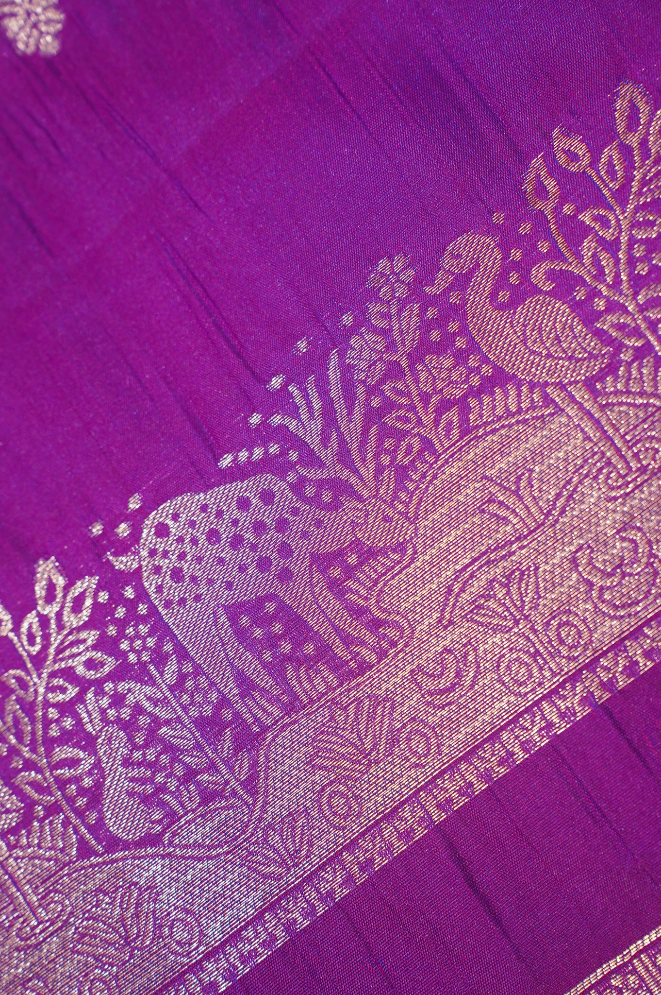 UTSAV BANARAS 319: Royal Magenta Banarasi Silk Saree with Zari Structured Body &amp; Artistry Pallu