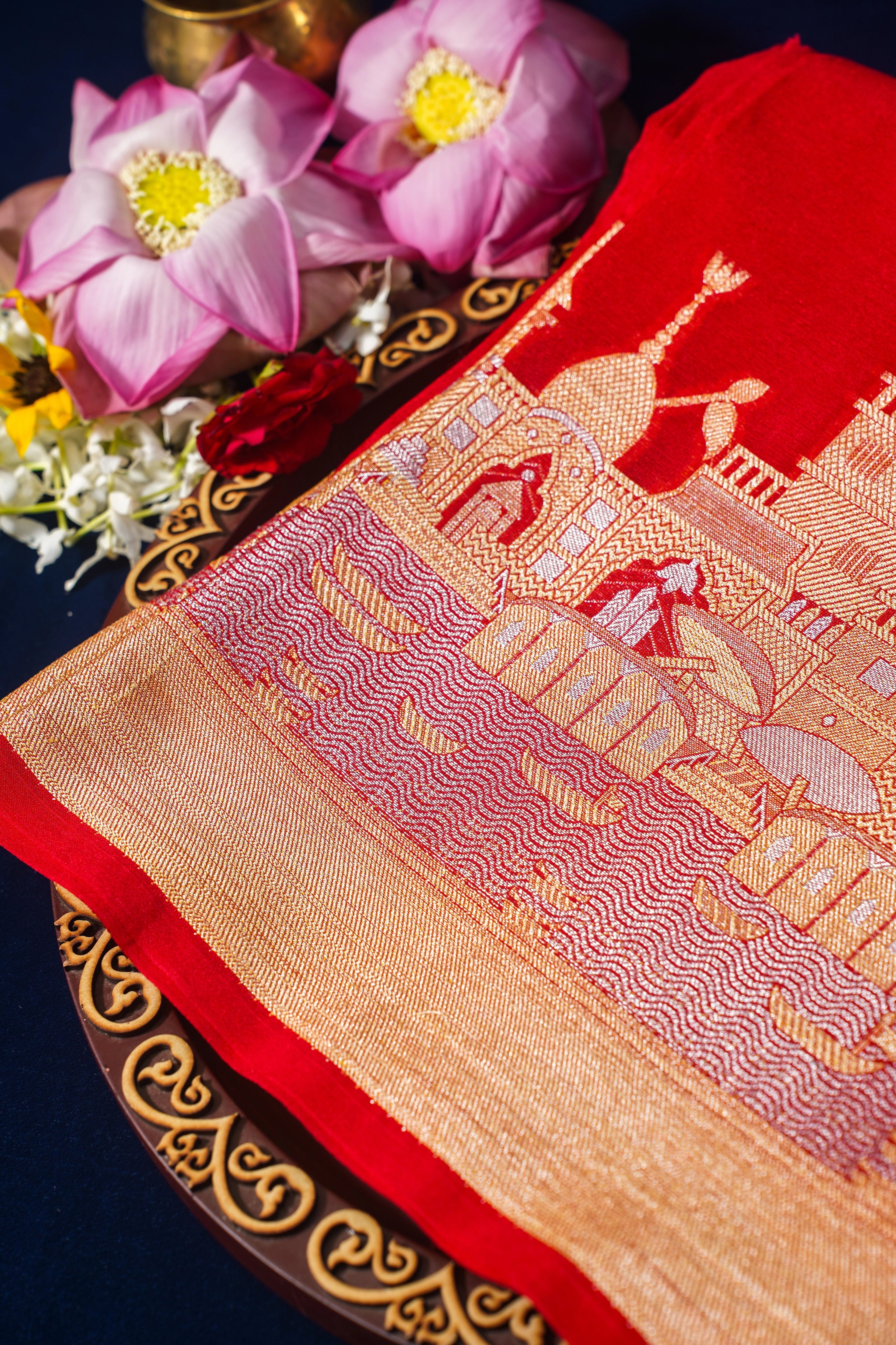 "UTSAV BANARAS 003A" Banarasi Red Kashi Ghat Pattern Silk Saree