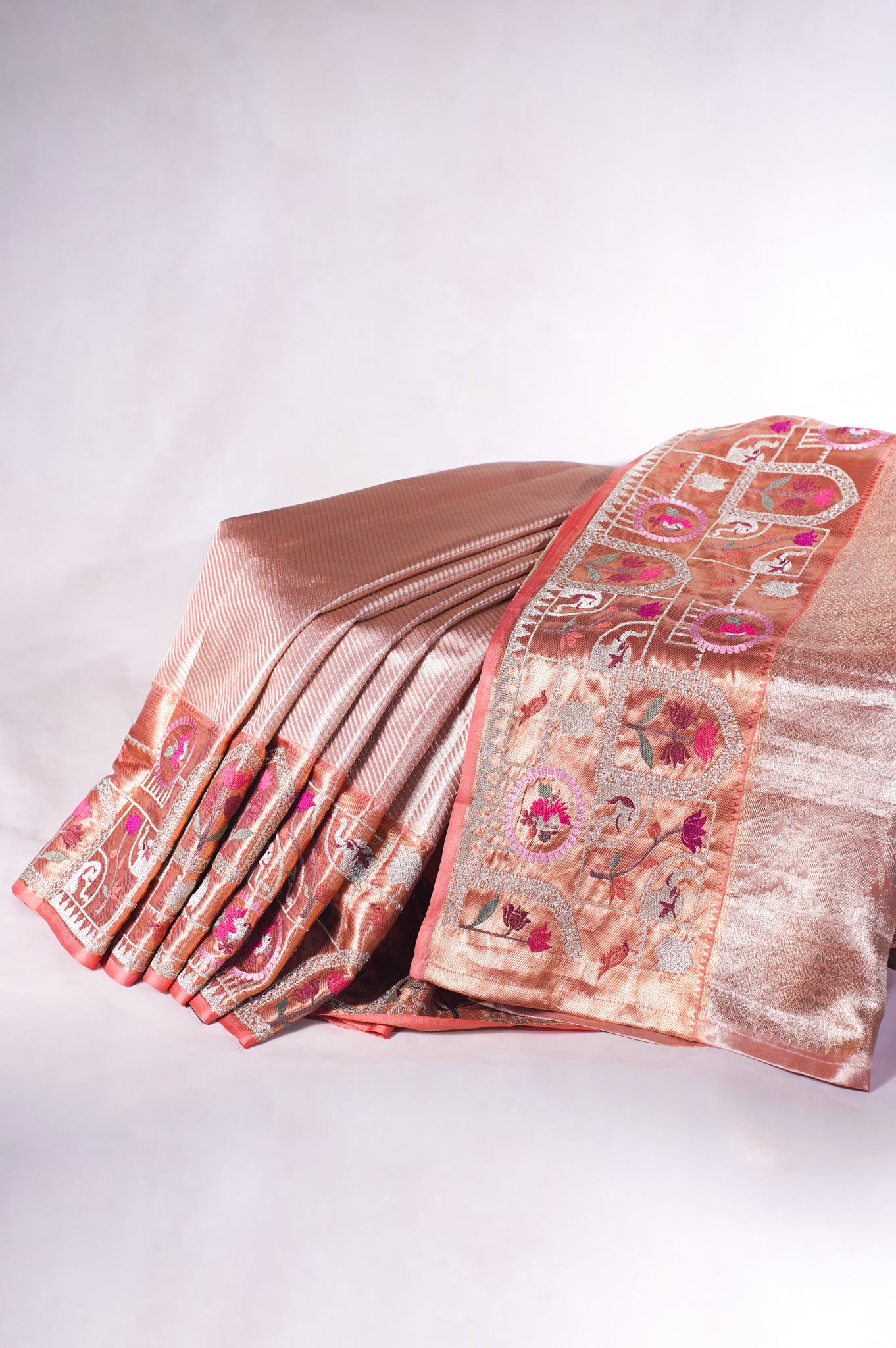 "Founder Choice 002" Banarasi Pure Kanjiwaram Silk With Figure Boder Saree
