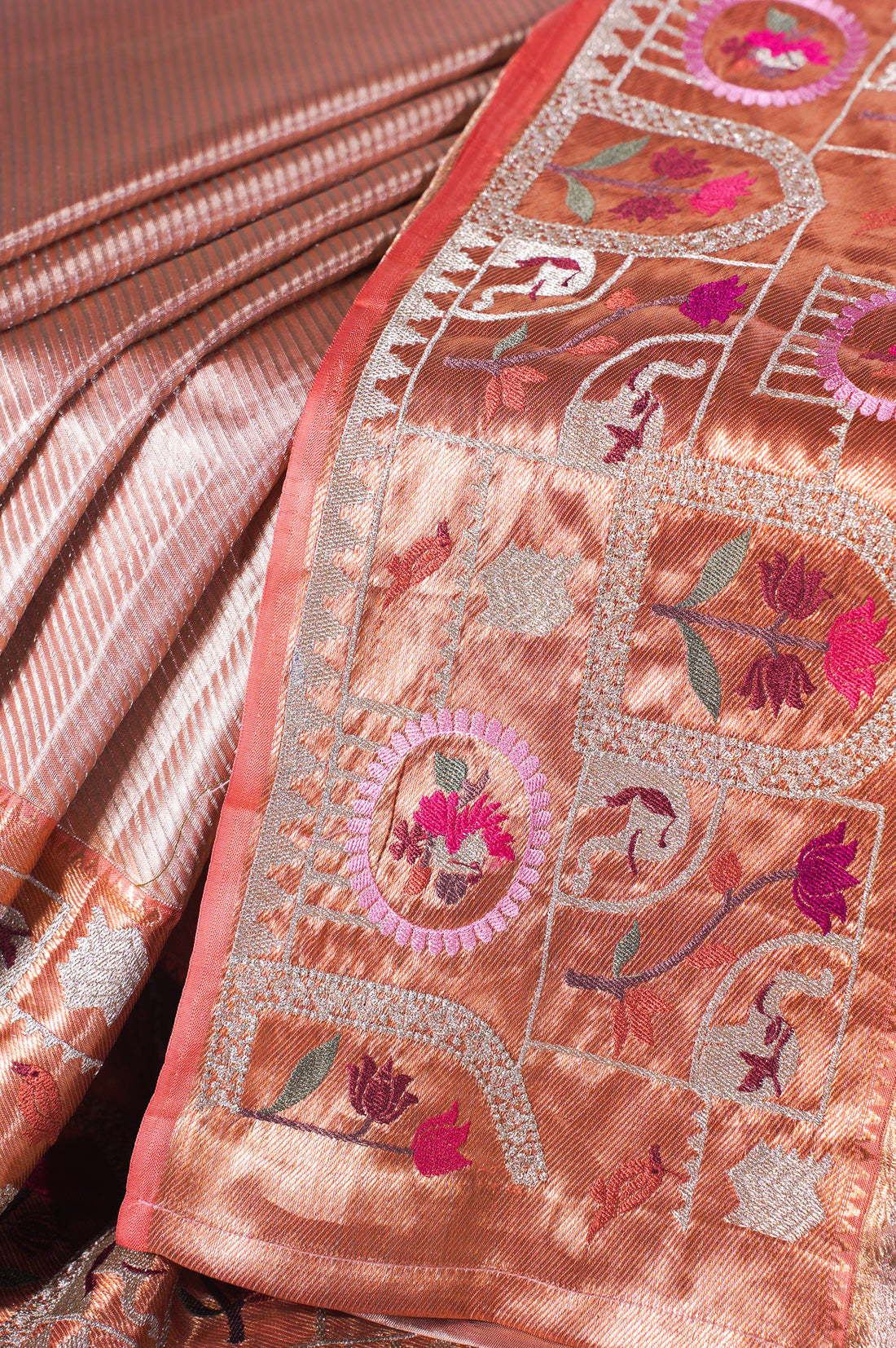 "Founder Choice 002" Banarasi Pure Kanjiwaram Silk With Figure Boder Saree