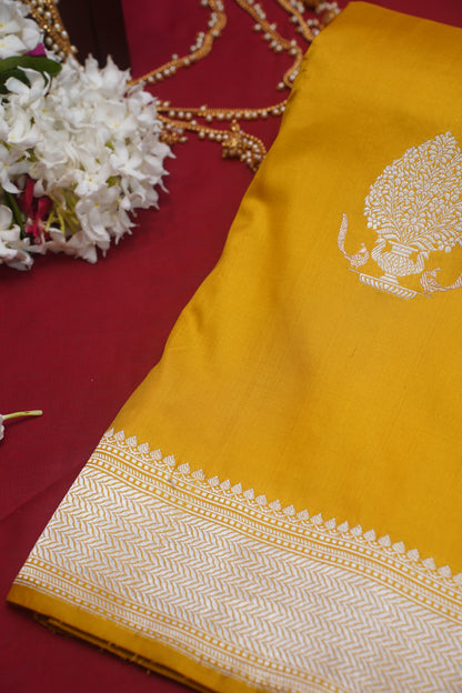 Lemon Yellow Pure Kadwa Banarasi Handloom Saree