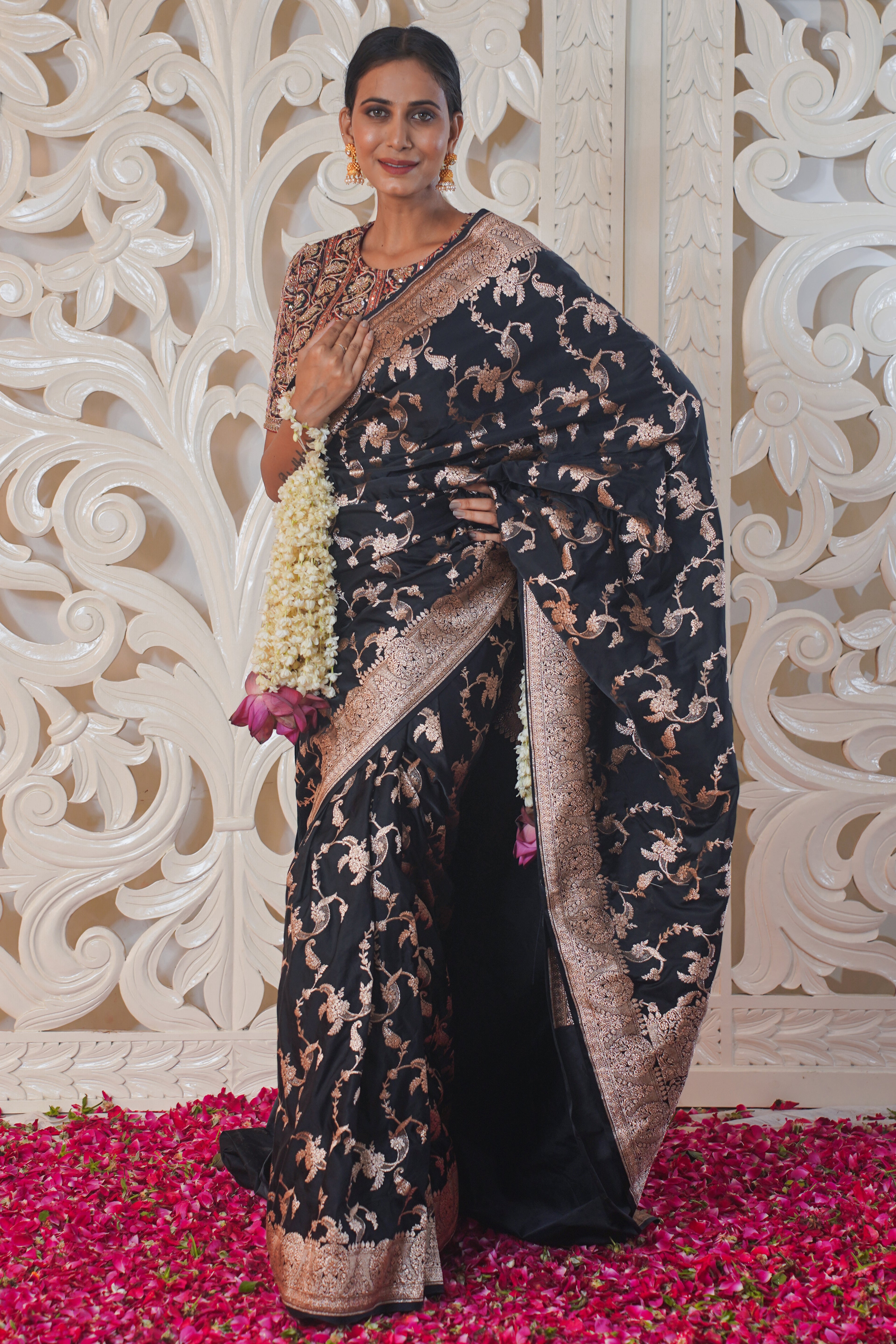 "WAAH BANARAS 013" Black Pure Banarasi Silk Saree With Jaal Work