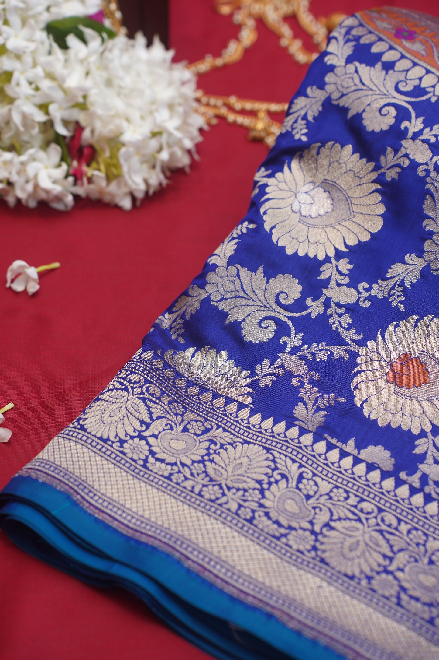 Royal Blue Pure Kadwa Jaal Banarasi Handloom Saree