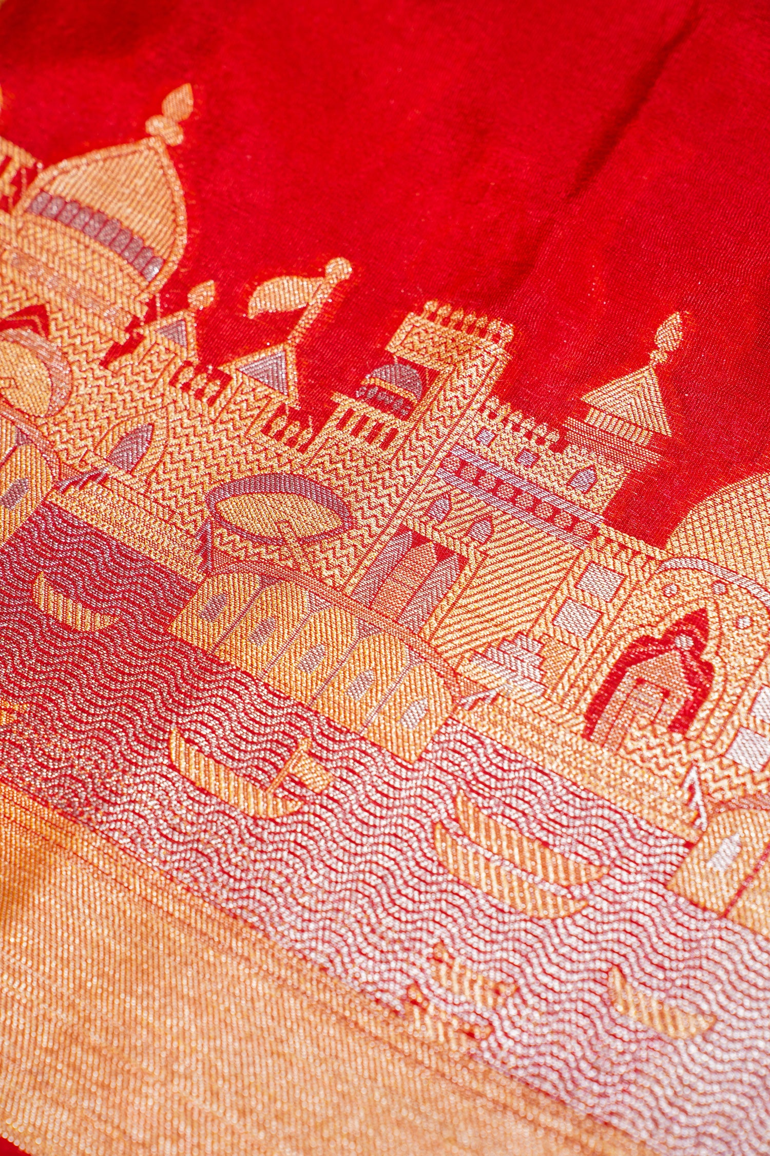 "UTSAV BANARAS 003A" Banarasi Red Kashi Ghat Pattern Silk Saree