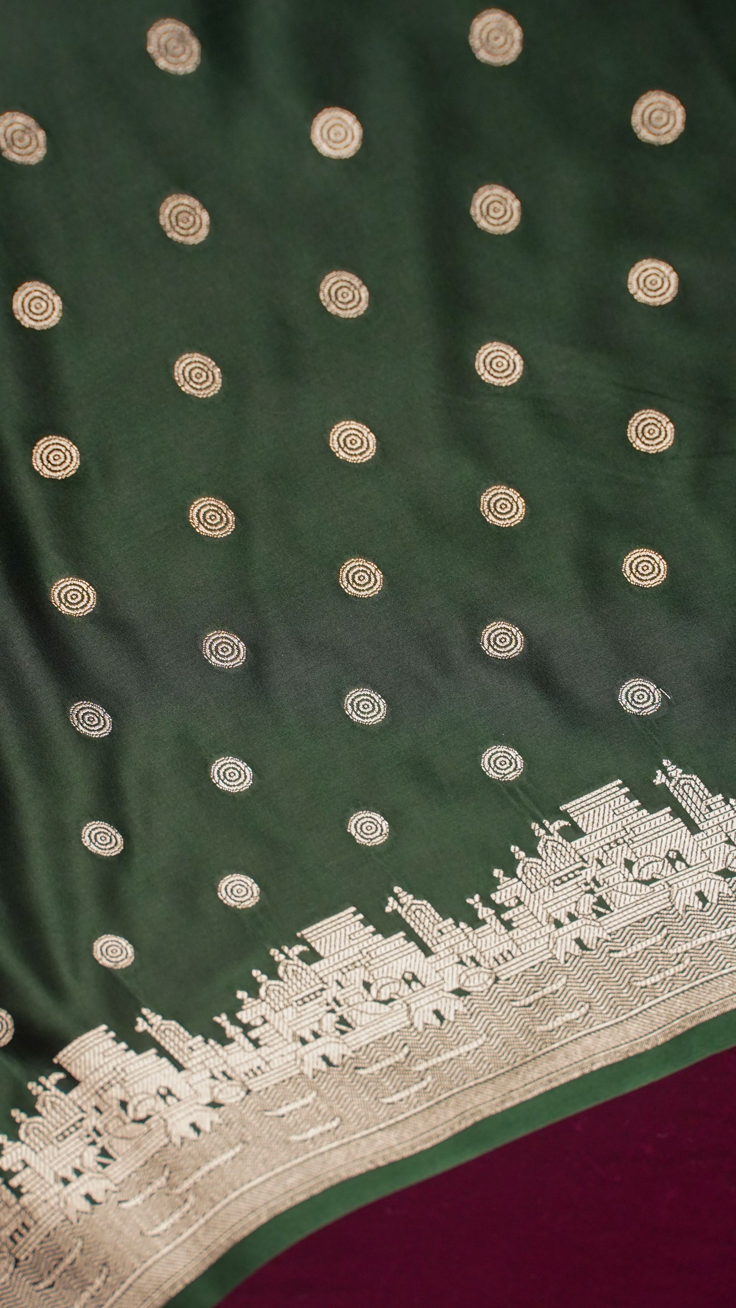 "WAAH BANARAS 055F" Banarasi Pure Mashru silk saree with Ghat Border