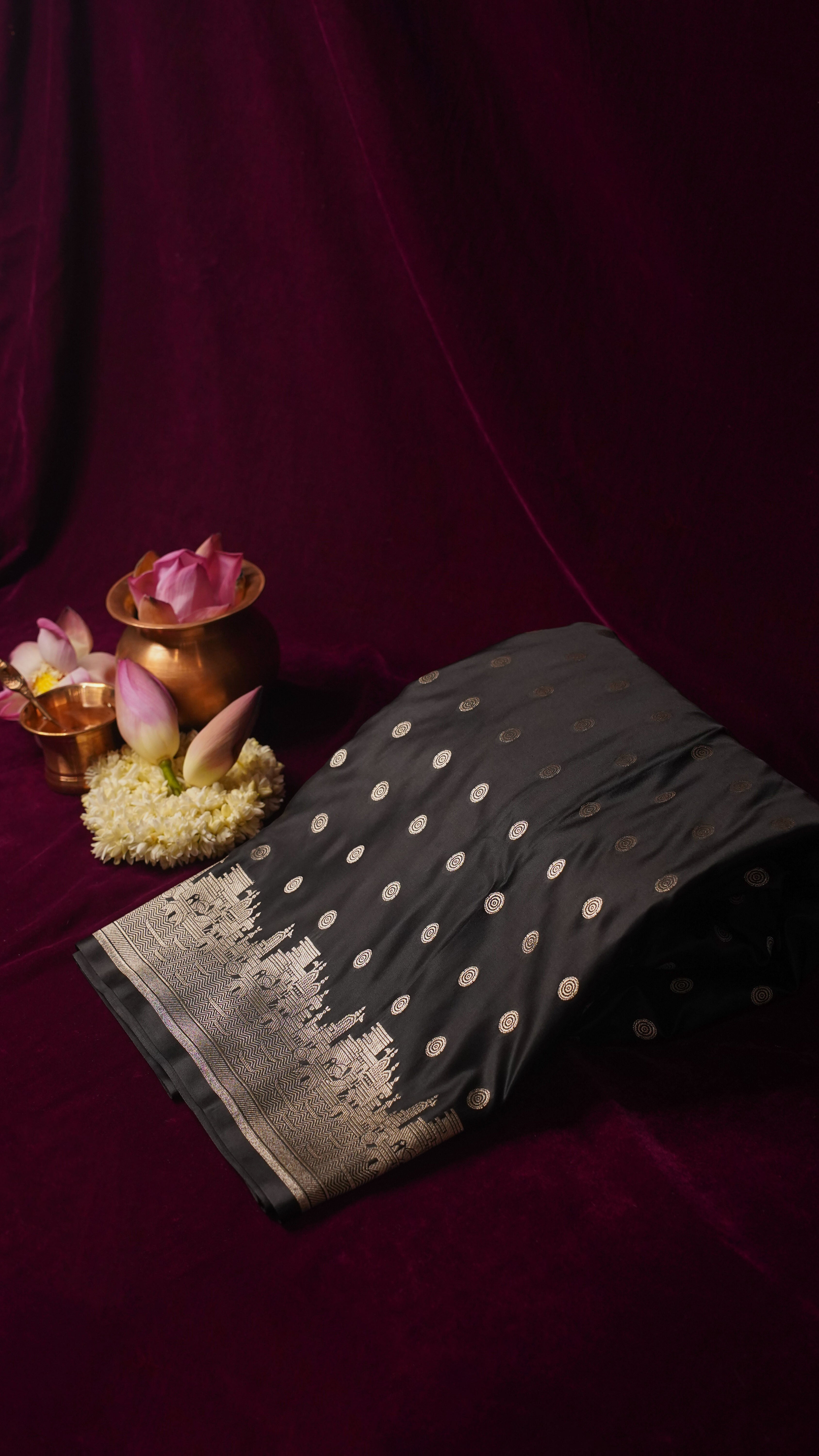 "WAAH BANARAS 055H" Banarasi Pure Mashru silk saree with Ghat Border