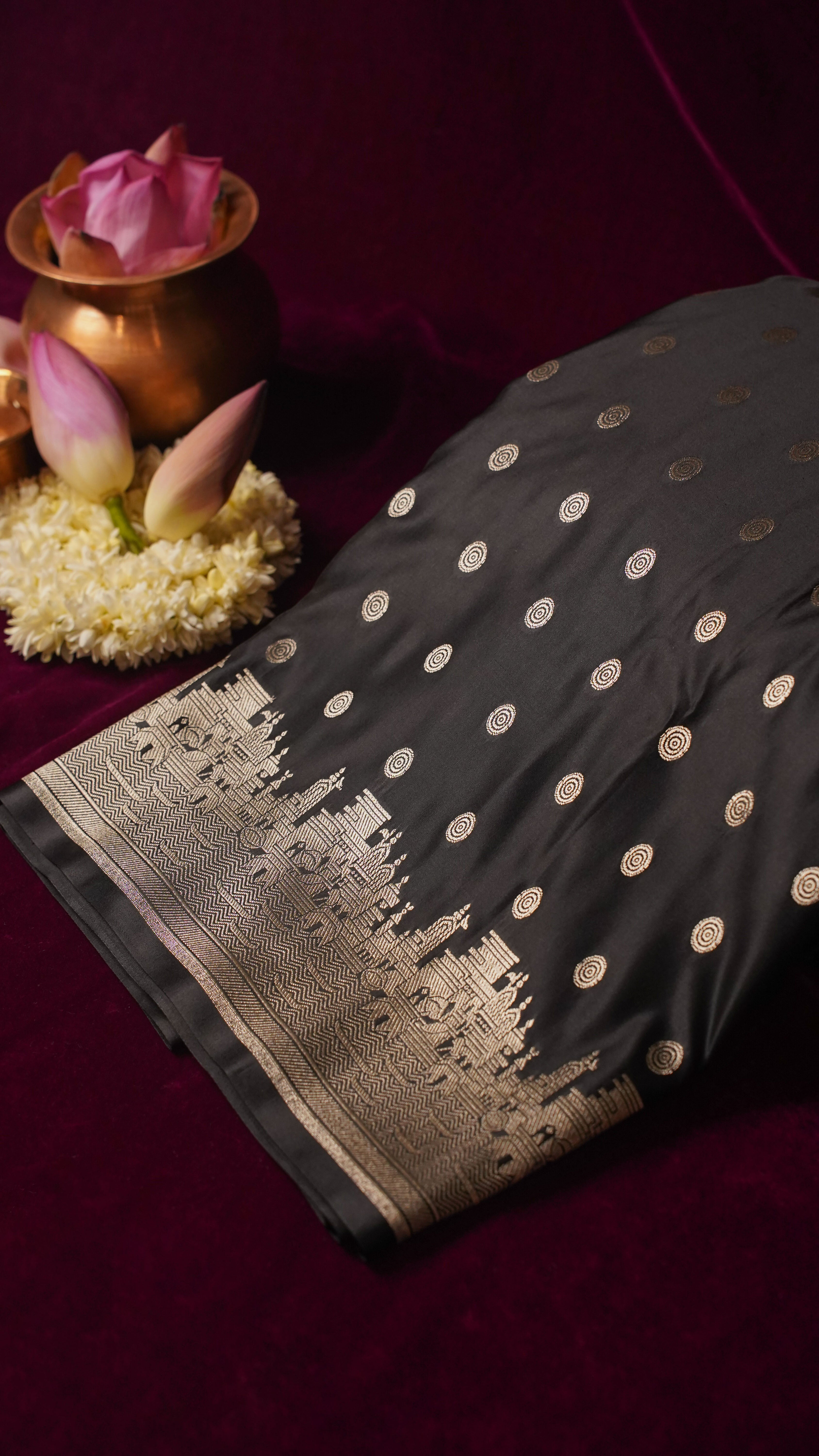 "WAAH BANARAS 055H" Banarasi Pure Mashru silk saree with Ghat Border