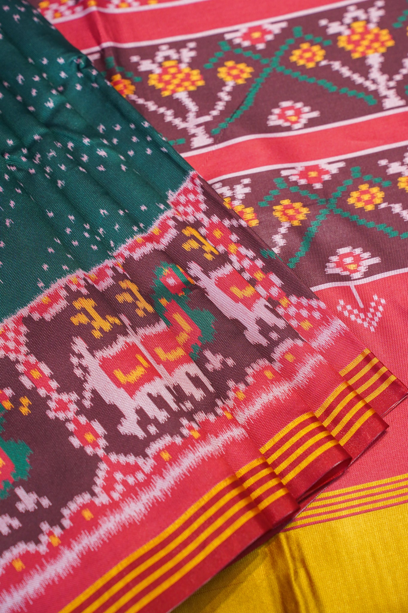 "UTSAV BANARAS 173" Banarasi Rich Green Patola Silk Saree