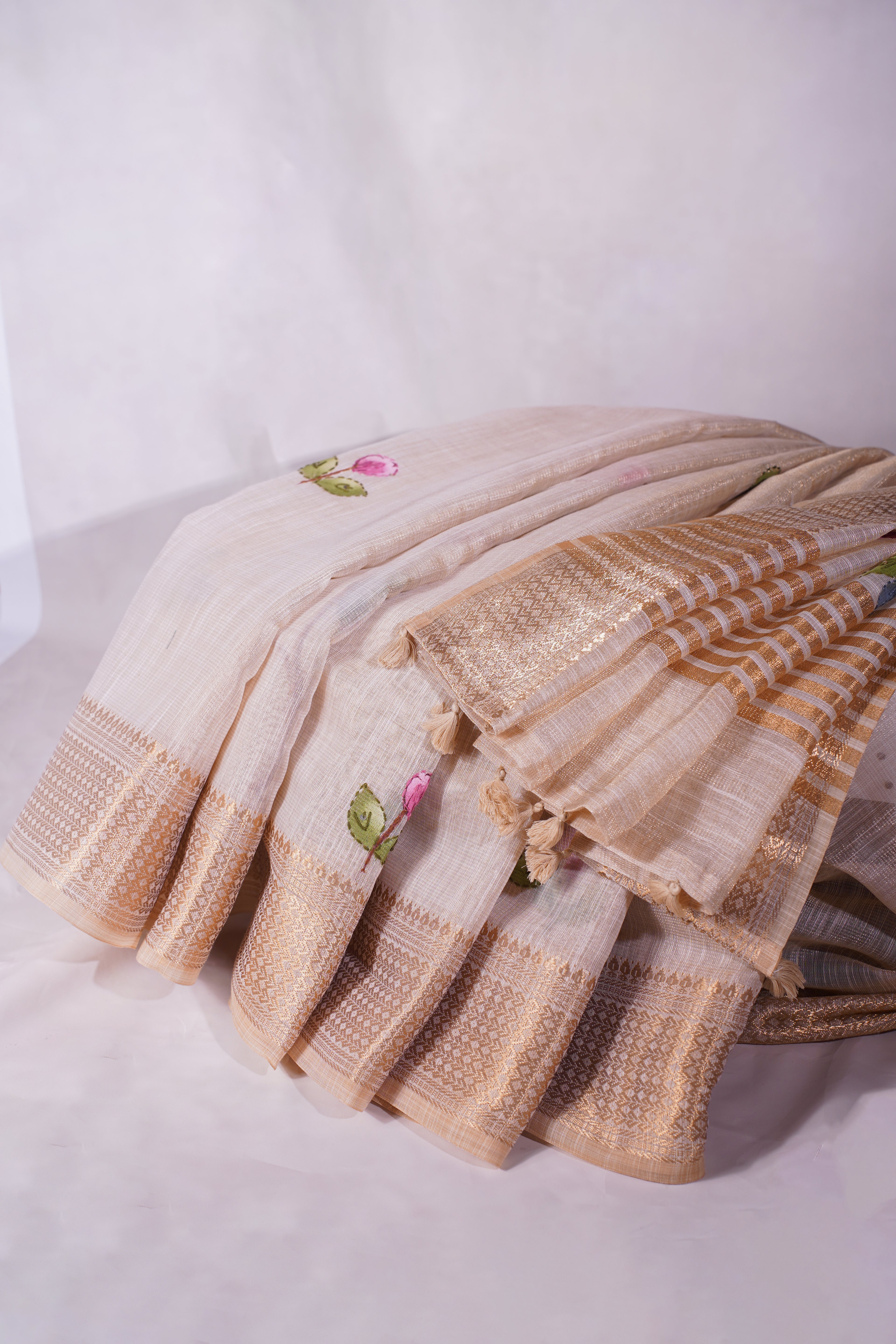 "WAAH BANARAS 119" Banarasi Cream Linen Silk Saree with Pink Bird Resham Embroidery &amp; Golden Zari Border