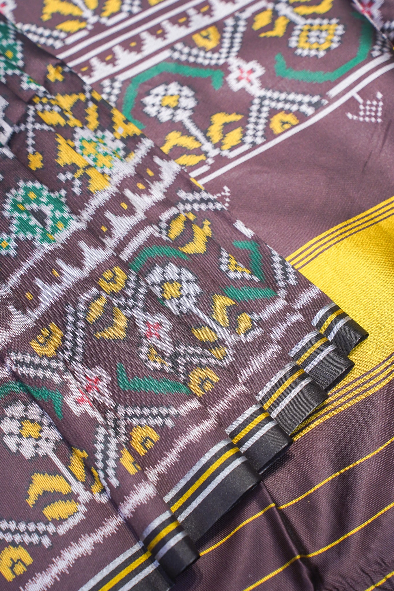 "UTSAV BANARAS 175" Banarasi Elegant Brown Ikat Silk Saree