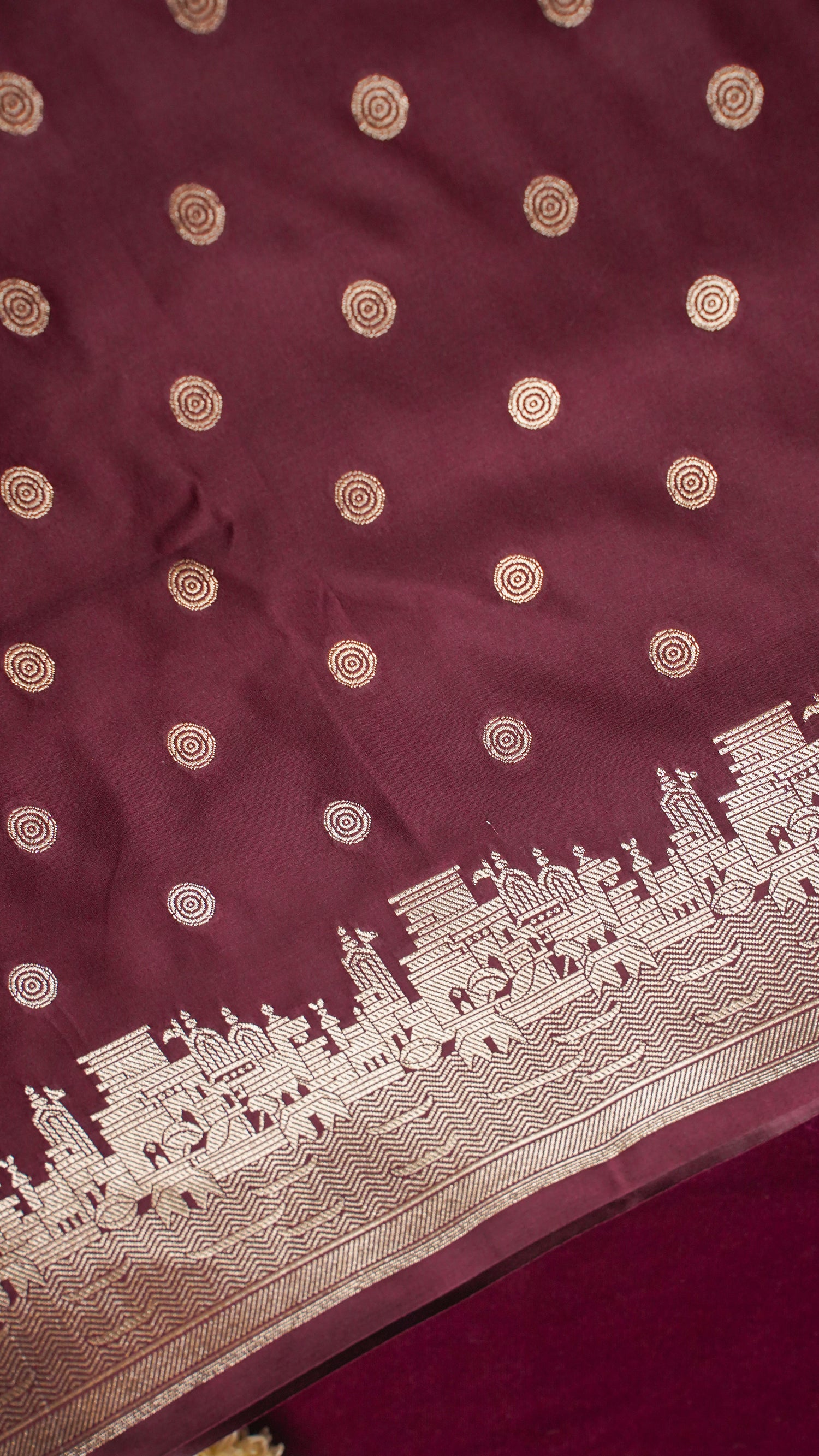 "WAAH BANARAS 055G" Banarasi Pure Mashru silk saree with Ghat Border