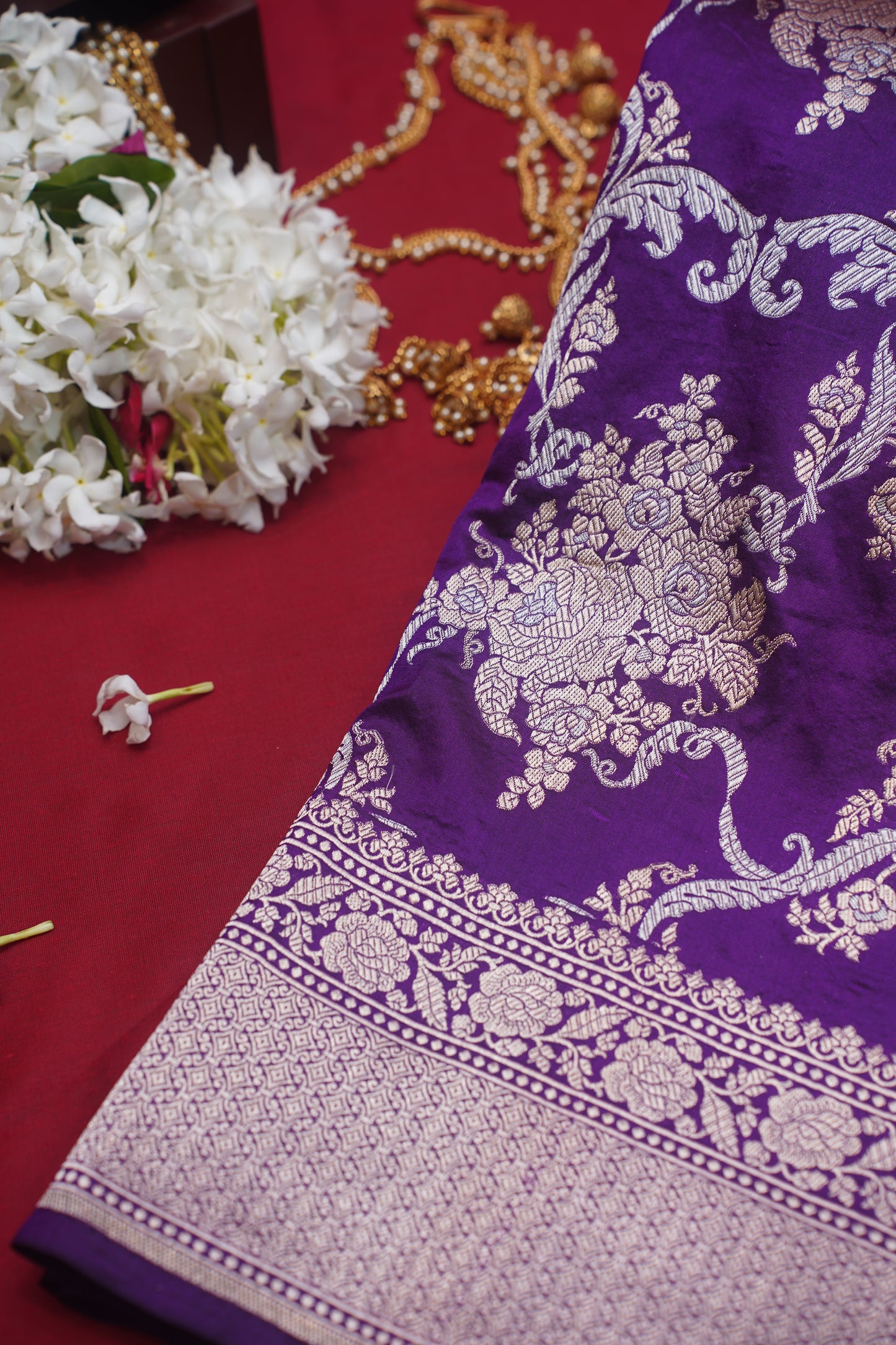 Dark Purple Pure Kadwa Jaal Banarasi Handloom Saree