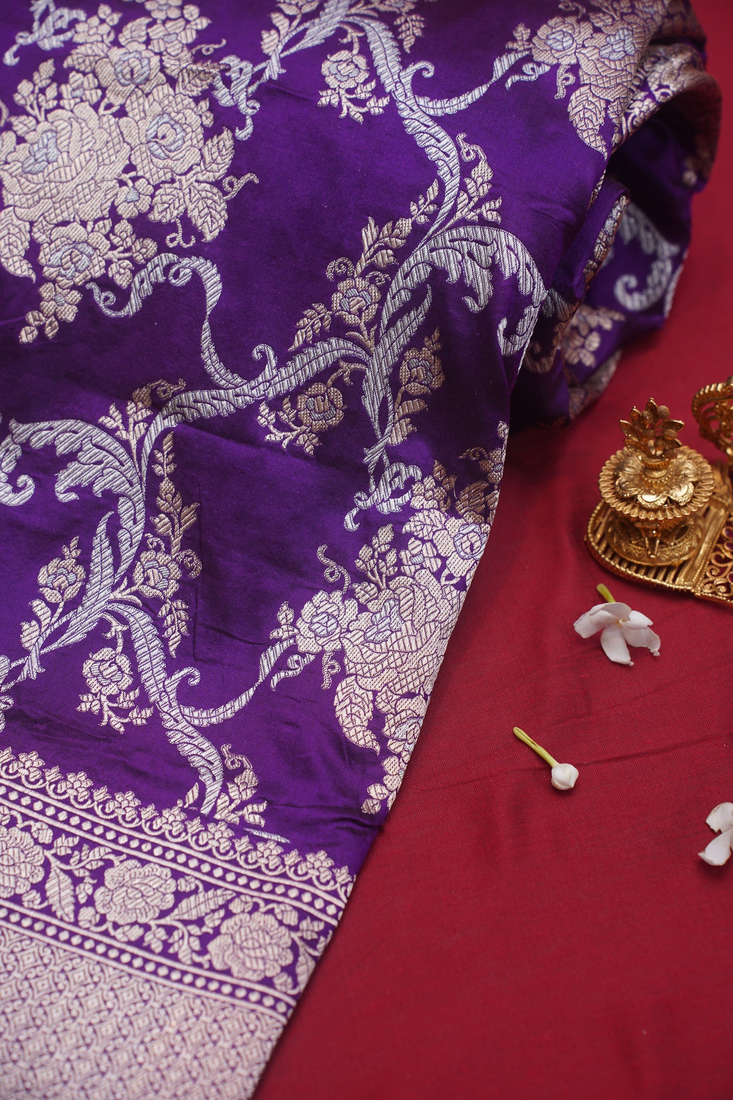 Dark Purple Pure Kadwa Jaal Banarasi Handloom Saree