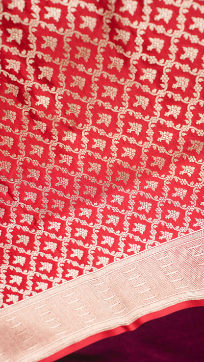 Banarasi Pure Massaru silk saree with Ghat Border