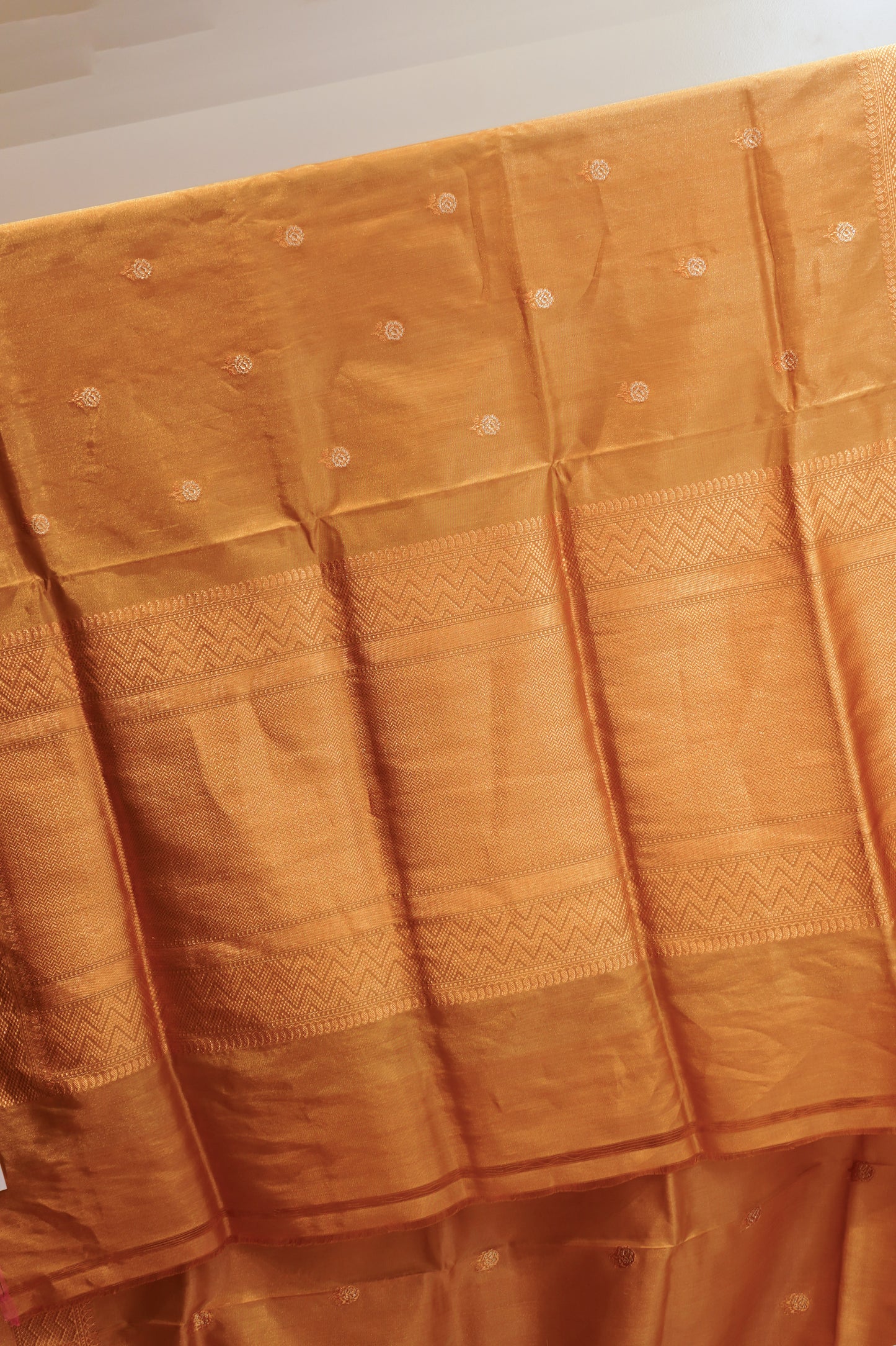 Pure Handwoven Banarasi Silk Saree with booti work