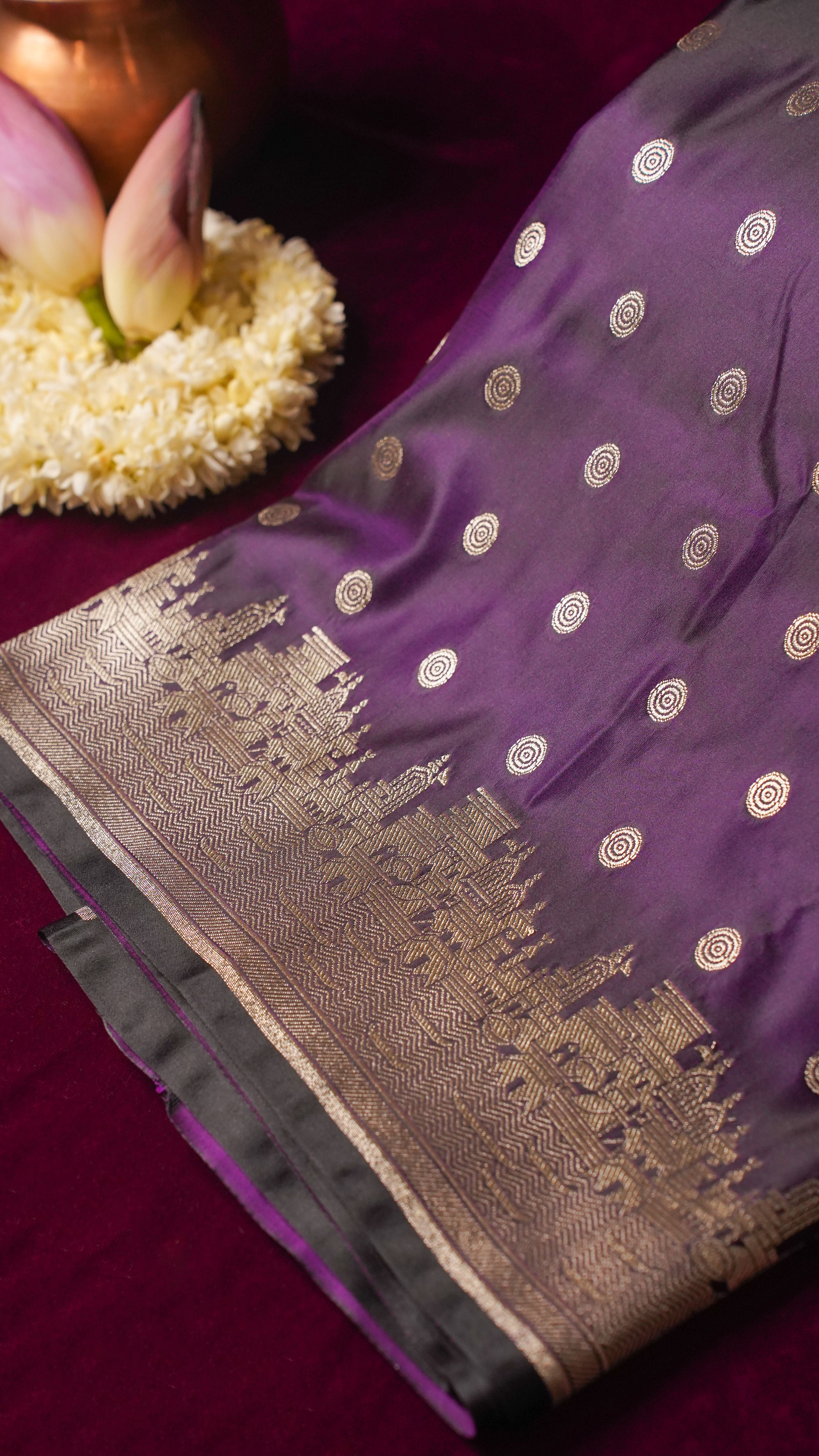 "WAAH BANARAS 055" Banarasi Pure Mashru silk saree with Ghat Border