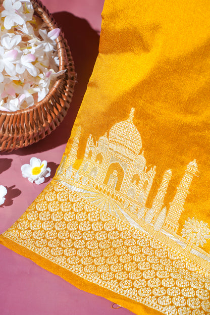 Shanta Wahh Taj Banarasi Silk Saree: Symbol of Love